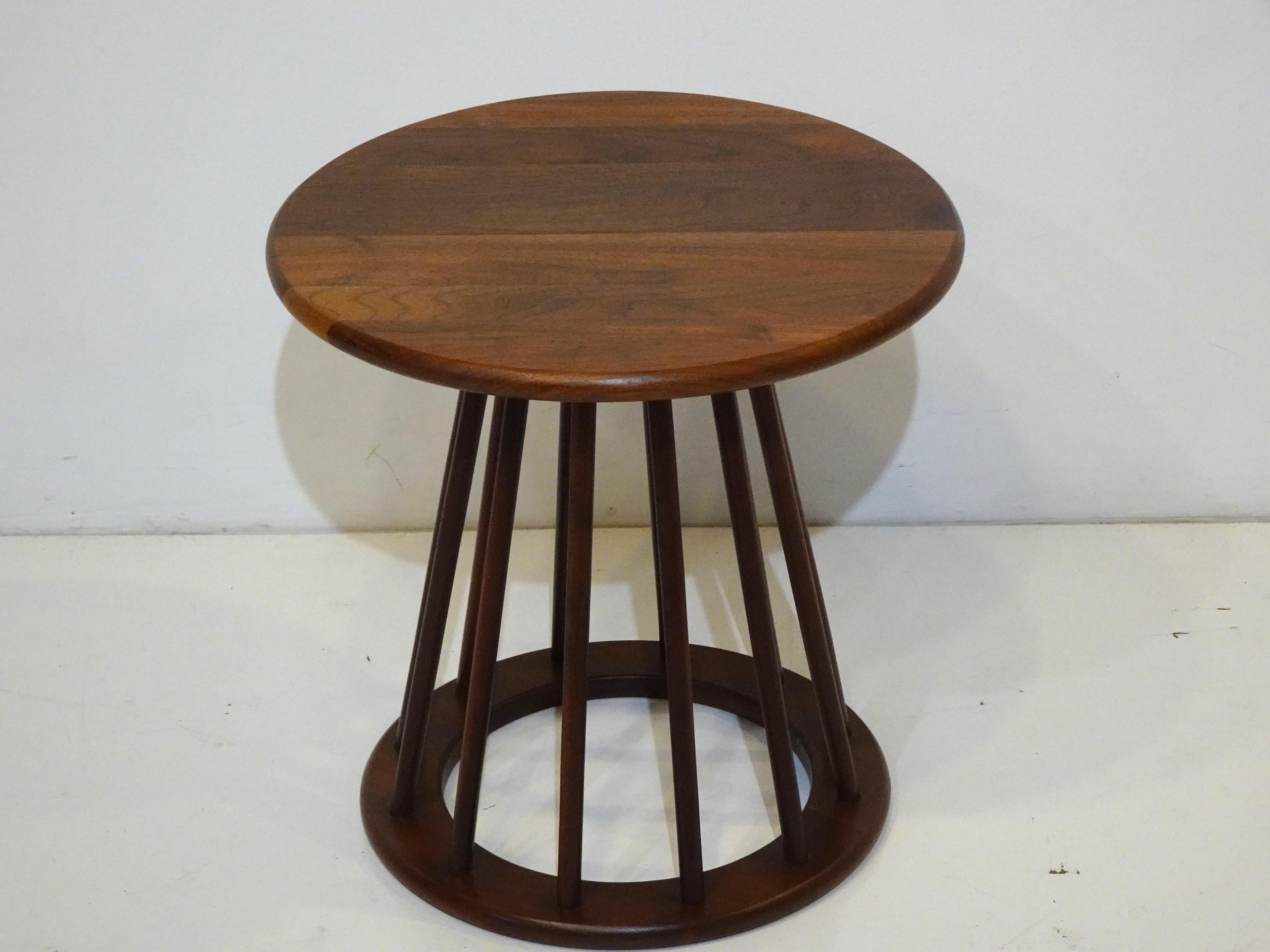 Arthur Umanoff Spindle Base Walnut Side / End Table 1