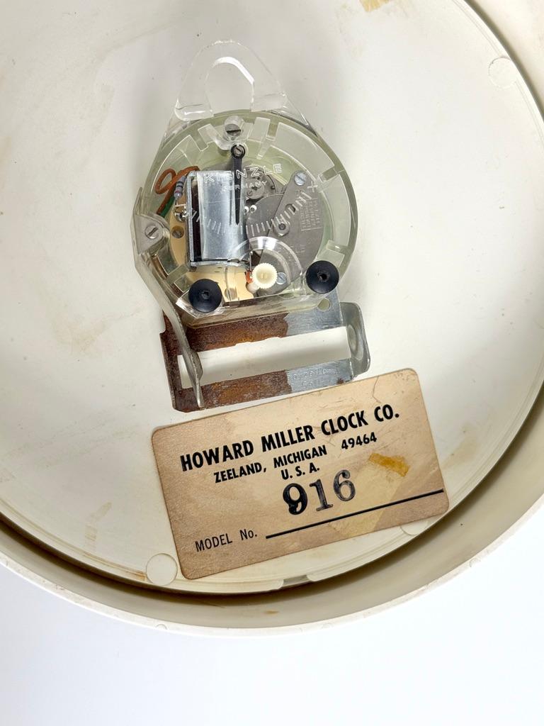 Arthur Umanoff Swing Timer Modernist Black and White Clock Howard Miller 1970s For Sale 2