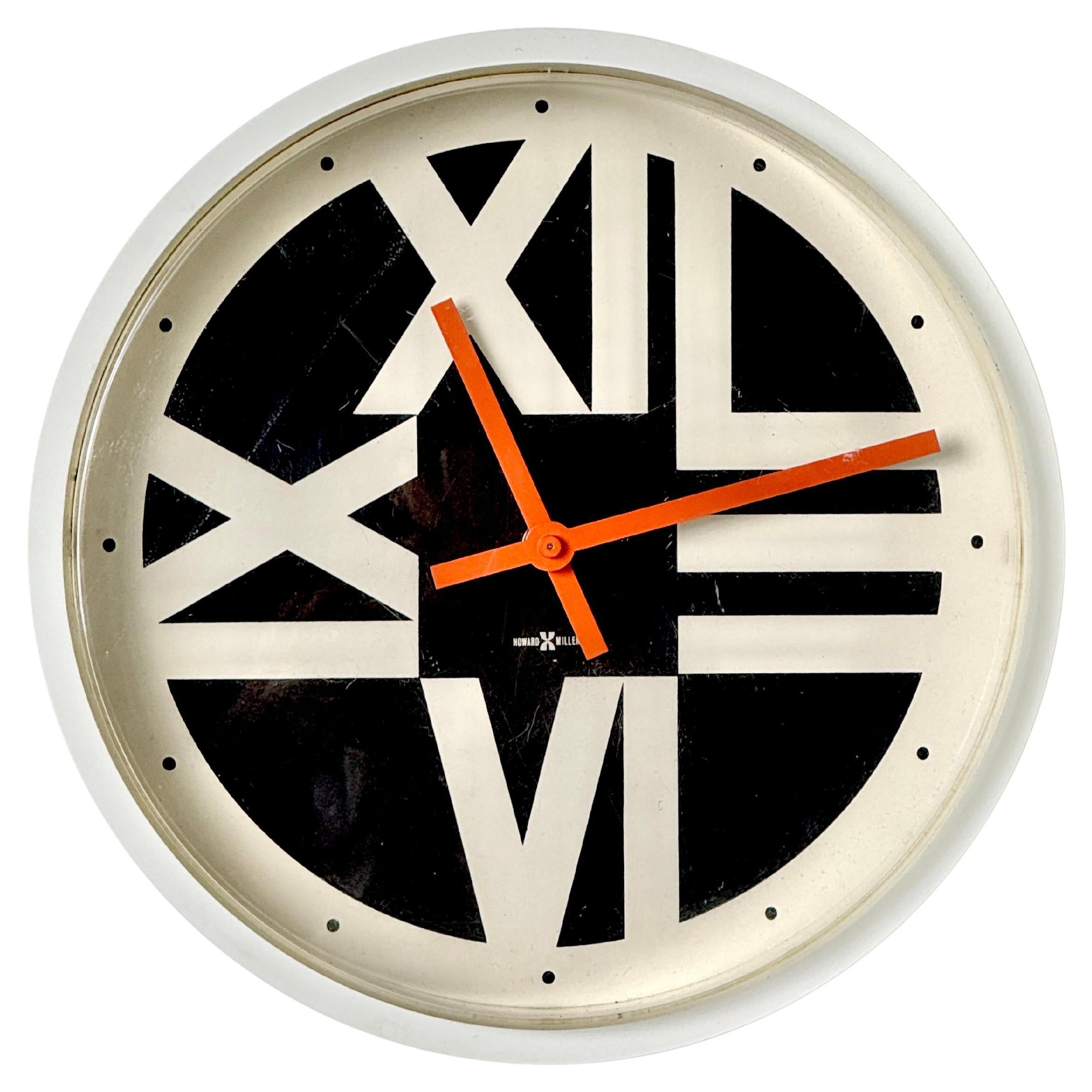 Arthur Umanoff Swing Timer Modernist Black and White Clock Howard Miller 1970s For Sale