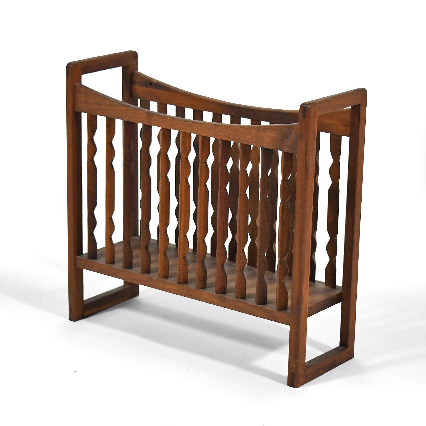 Arthur Umanoff Walnut Magazine Rack In Good Condition For Sale In Highland, IN