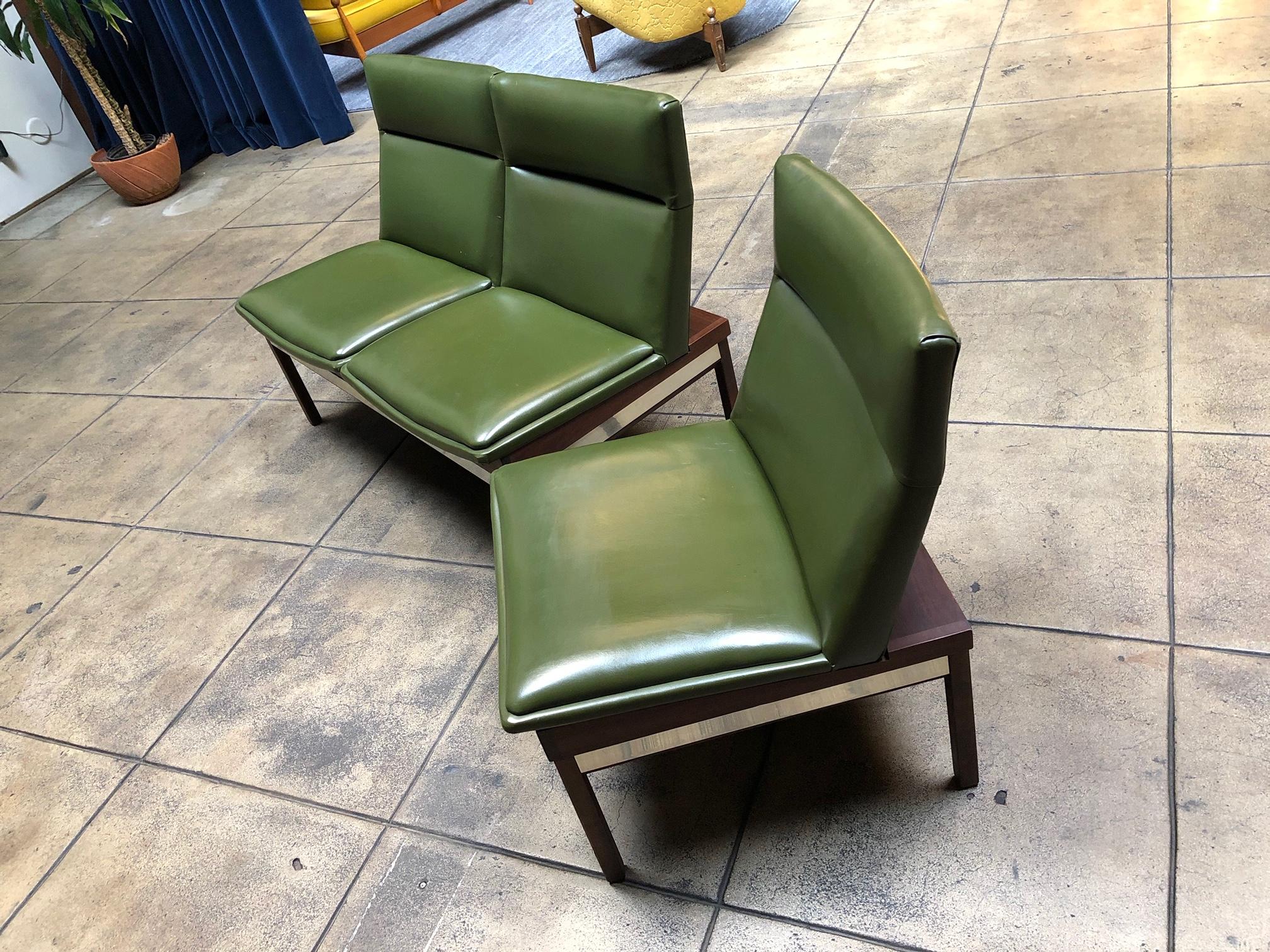 Arthur Umanoff Walnut Modular Sofa and Chair Set For Sale 3