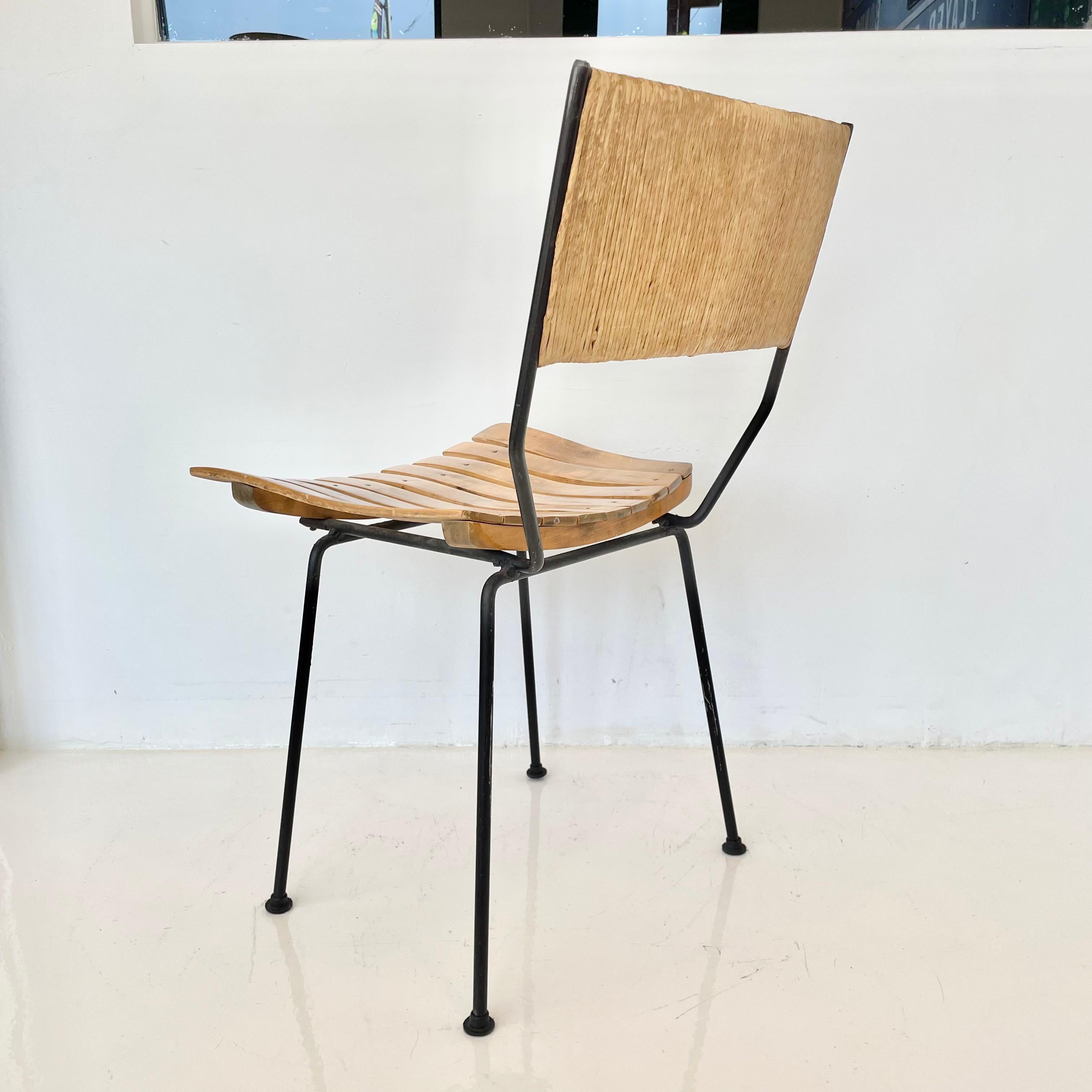 Arthur Umanoff Chaise en bois et jonc en vente 3