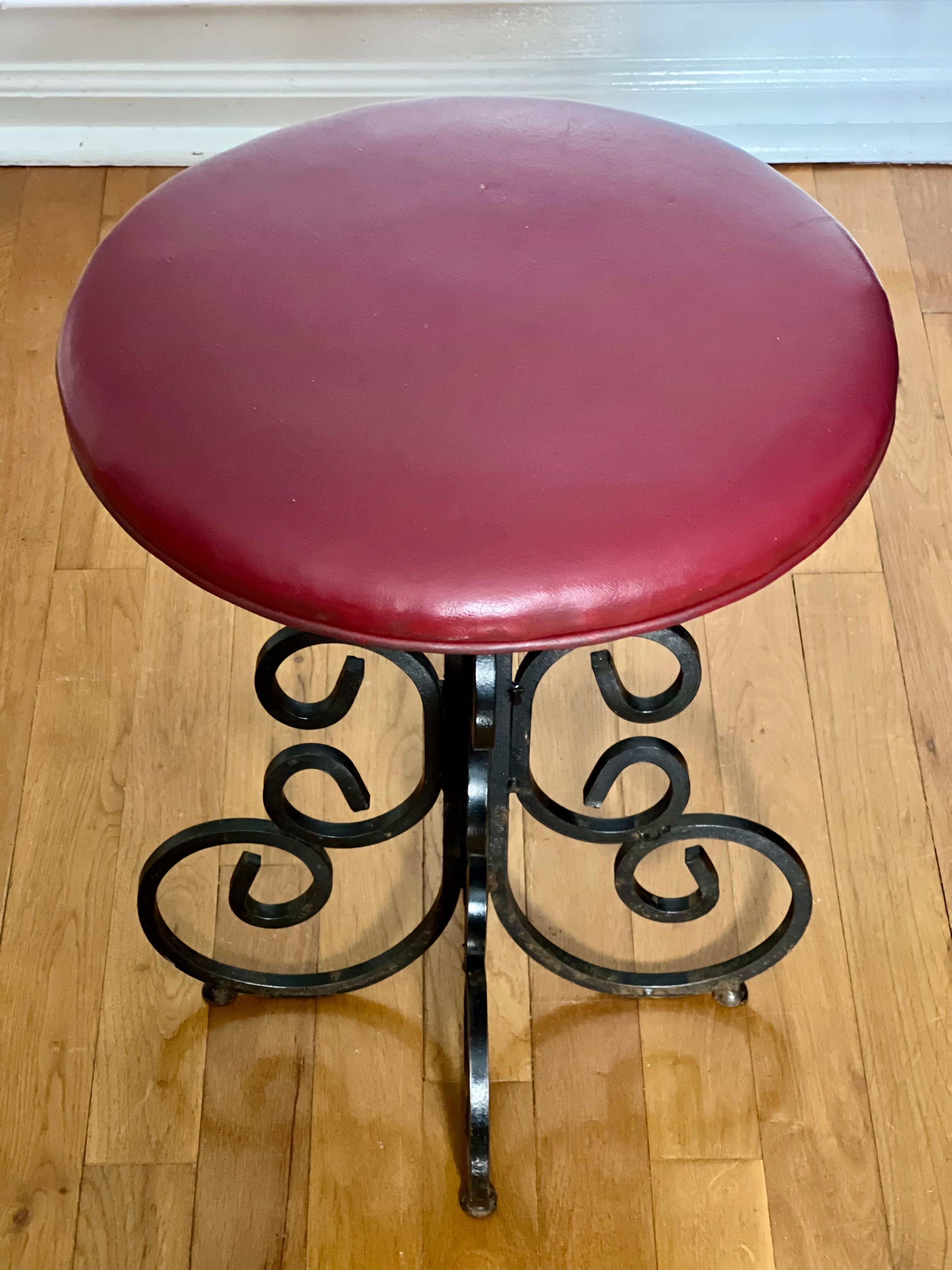 Tabourets en fer forgé Arthur Umanoff, ensemble de 4 pièces Bon état - En vente à Doylestown, PA