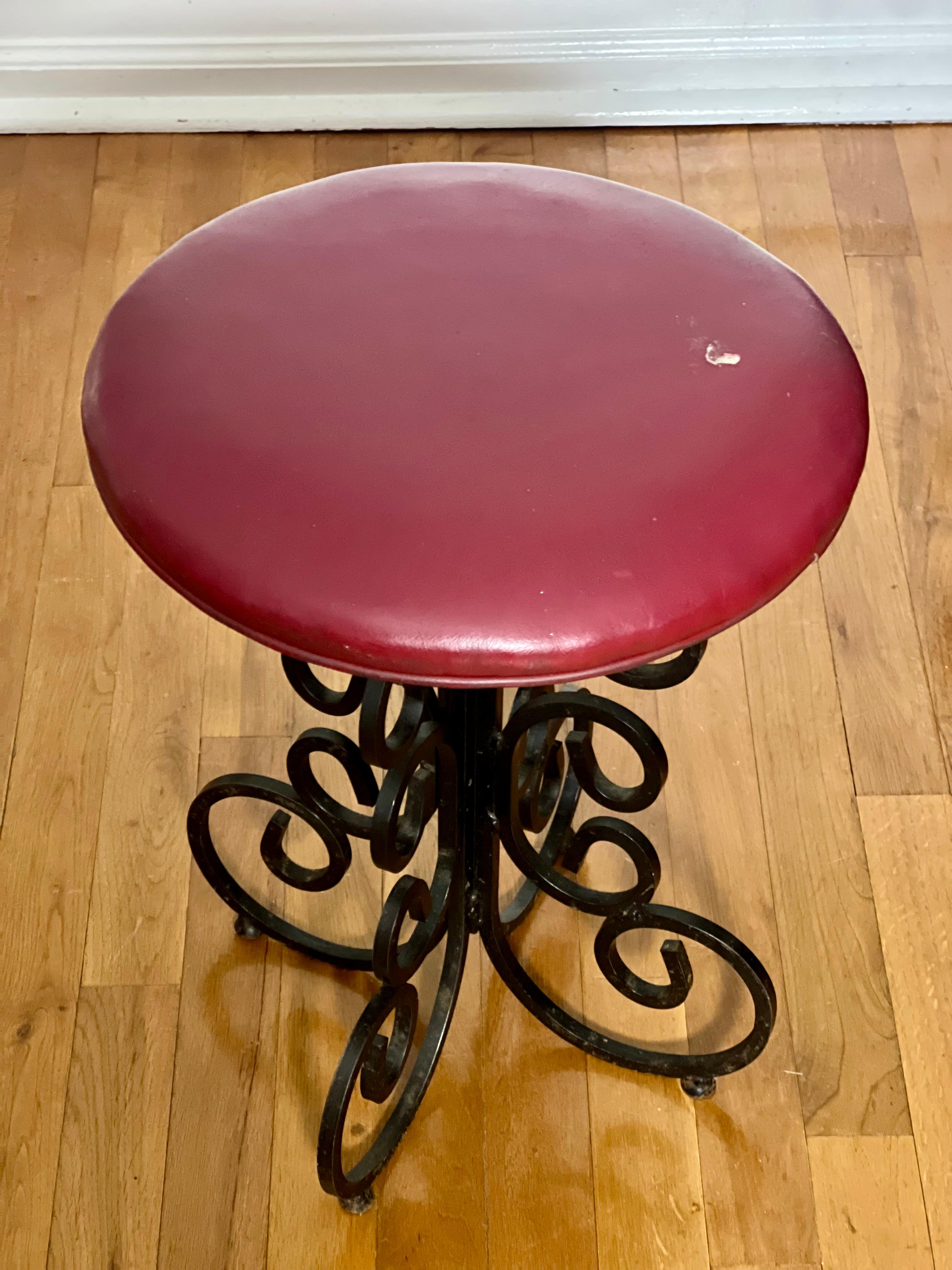 20ième siècle Tabourets en fer forgé Arthur Umanoff, ensemble de 4 pièces en vente