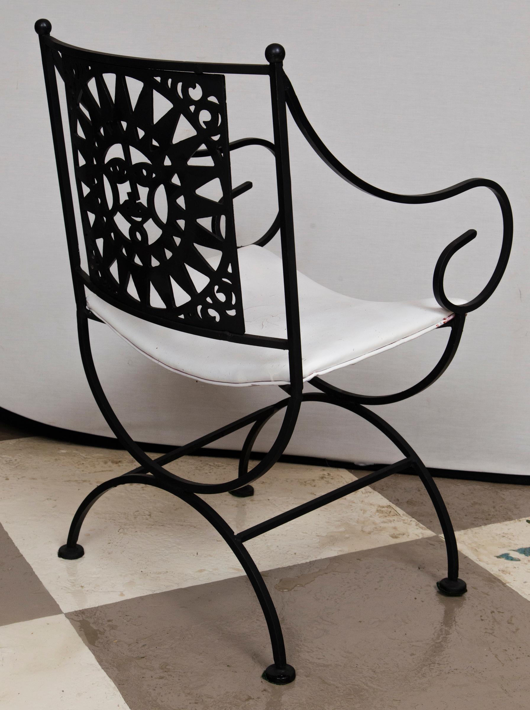 Arthur Umanoff Wrought Iron Sun Table and Four Chairs 2