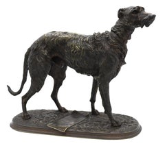 Sculpture en bronze du XIXe siècle représentant un chien Irish Wolfhound