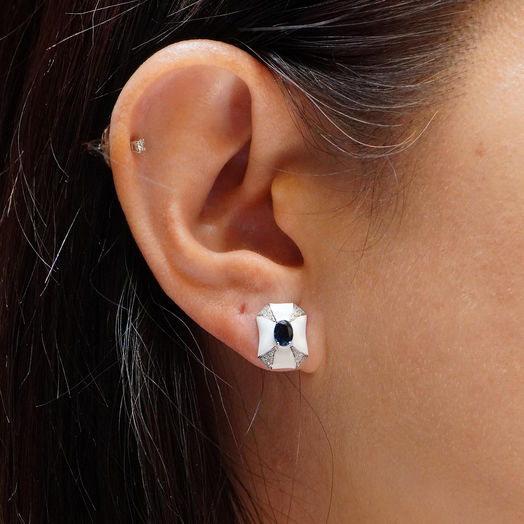 ''Artic Ice'' Enamel Vivid Blue Sapphire Stud Designer Earring 18K In New Condition For Sale In Hung Hom, HK