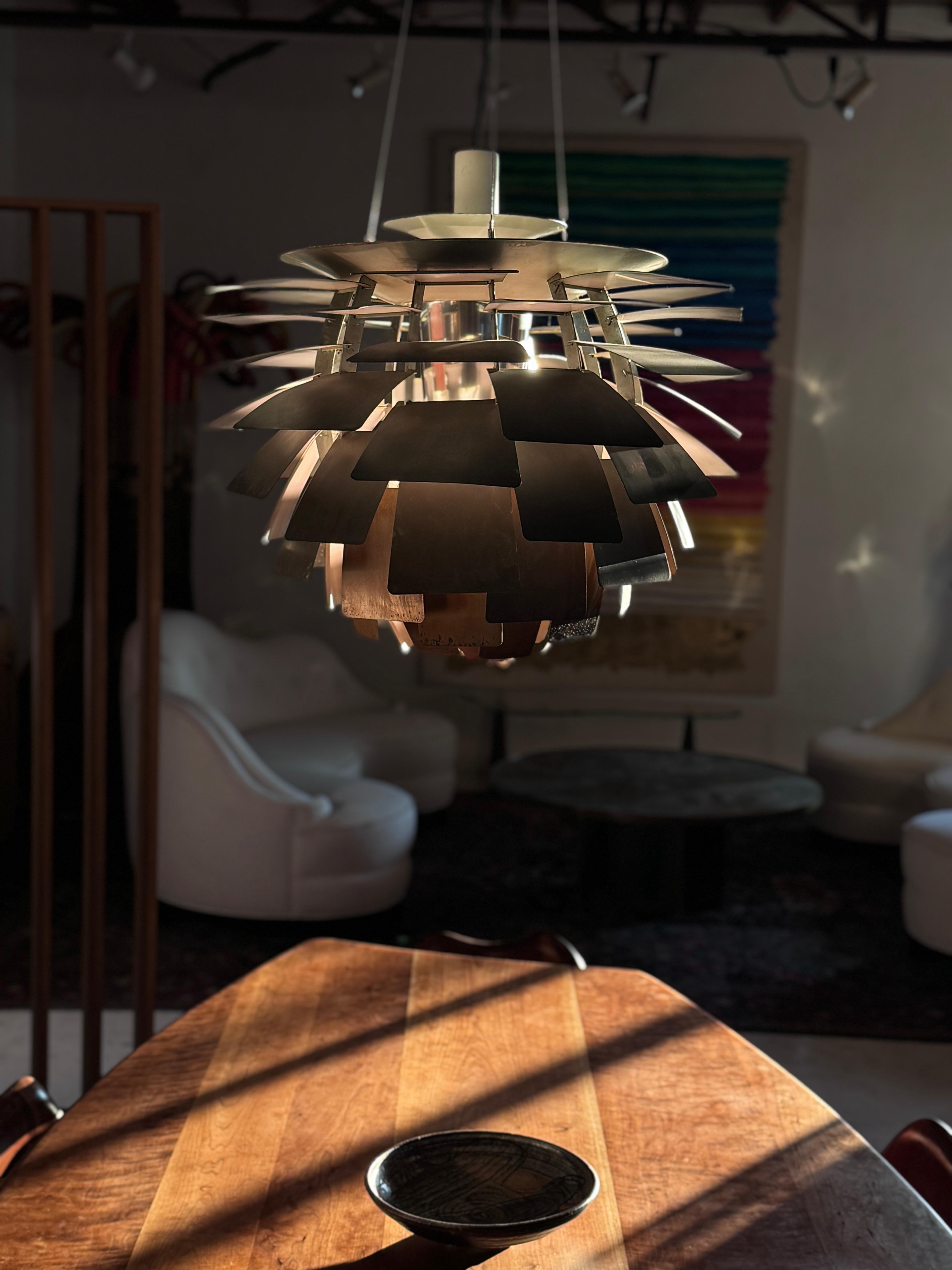 Artichoke Chandelier designed by Poul Henningsen, early production, 1958 for Louis Poulsen of Denmark. Patinated copper, enameled copper, aluminum and enameled aluminum.