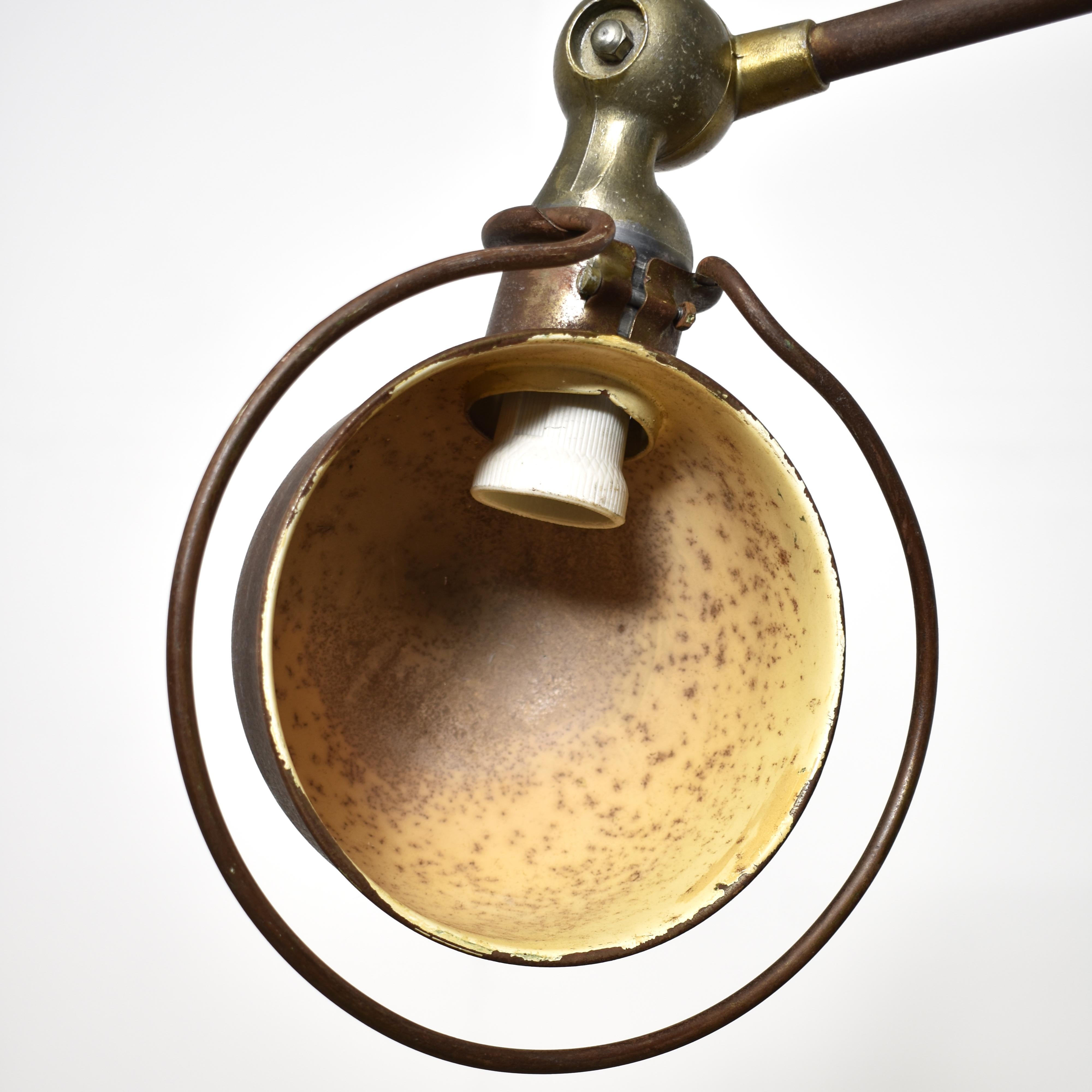 Mid-Century Modern Lampadaire Jielde industriel français ancien articulé à 4 bras en vente