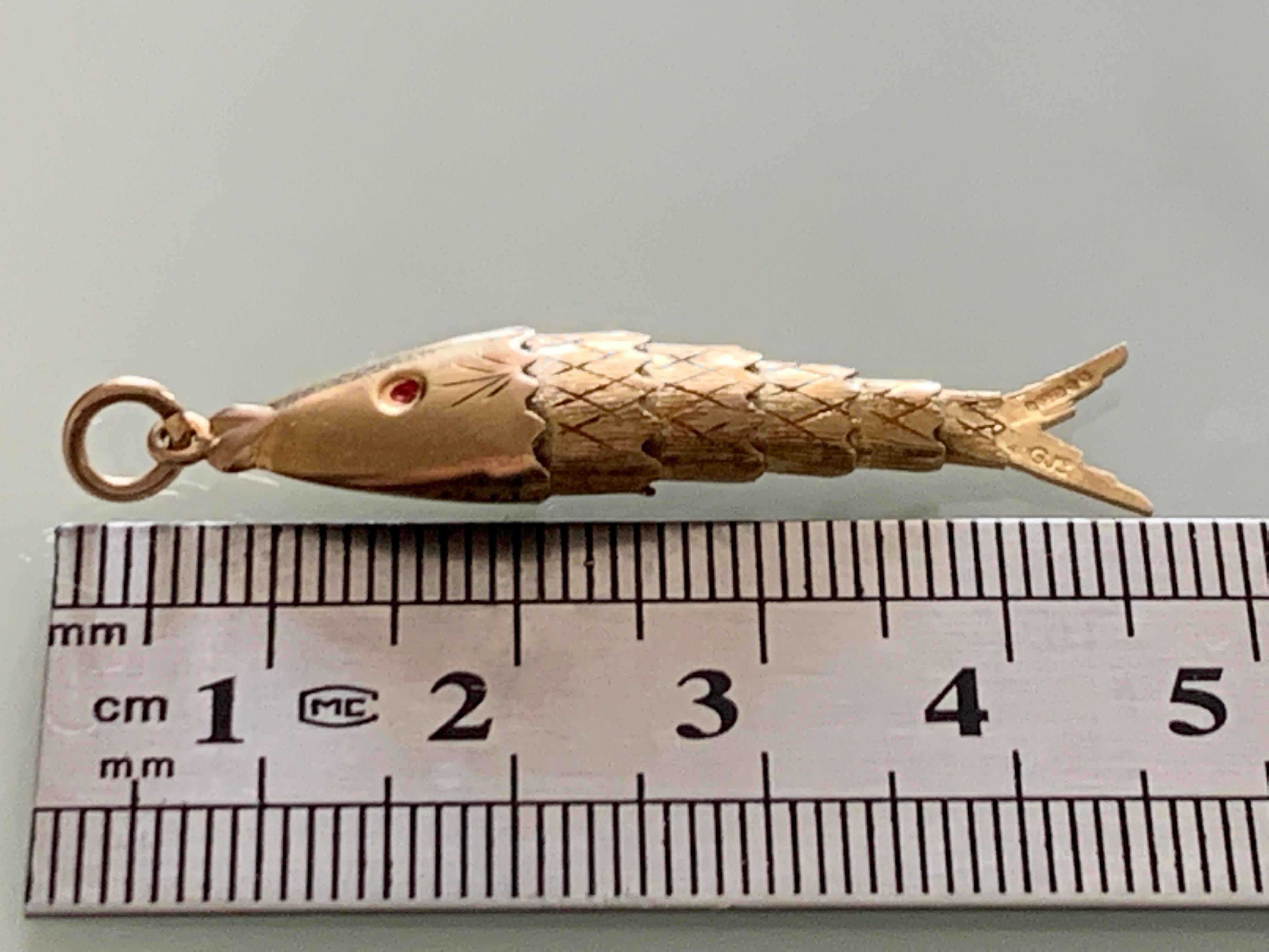 Pendentif poisson articulé en or 9ct par Georg Jensen en vente 3
