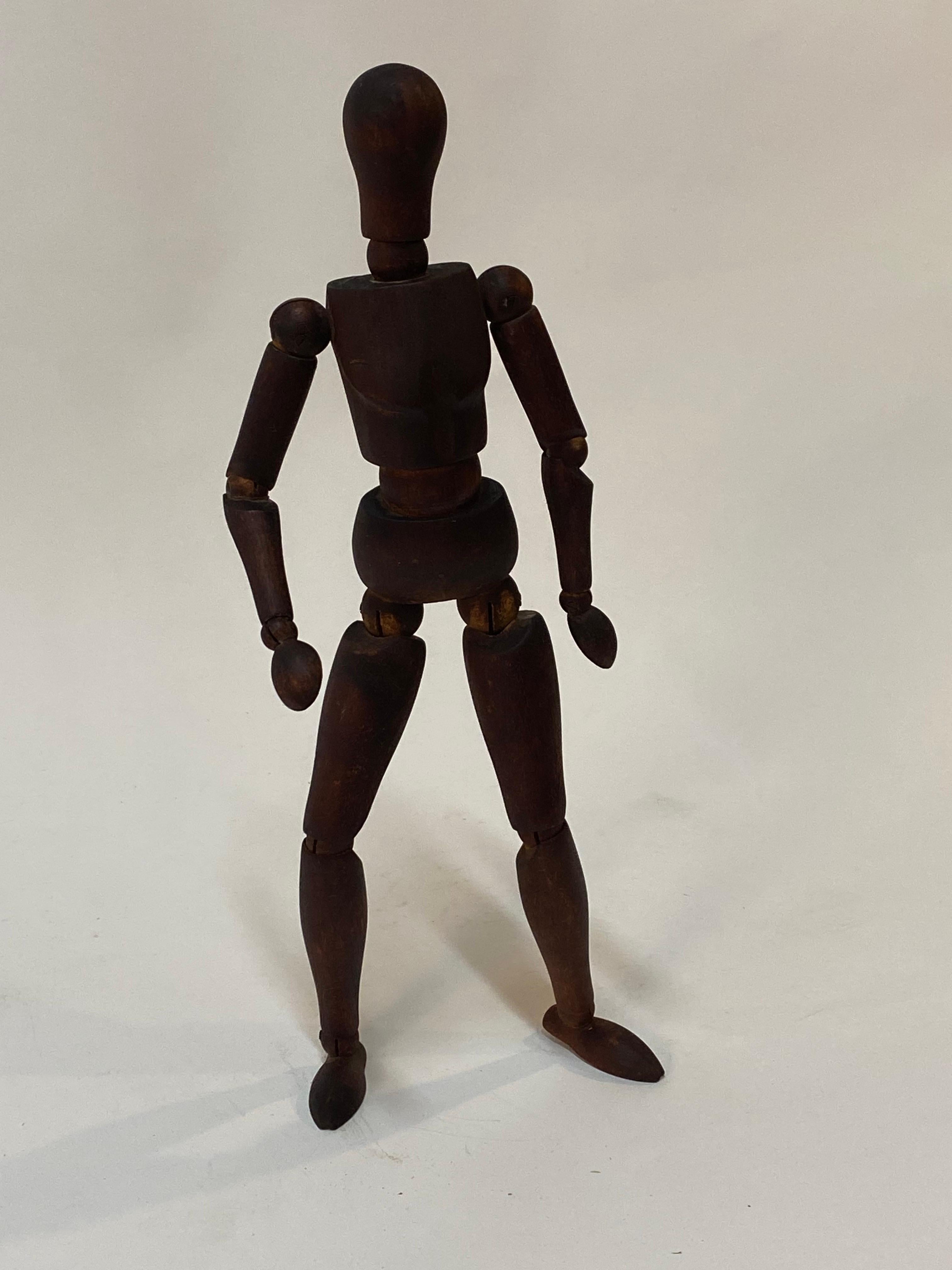Articulated Artist’s Wood Mannequin In Good Condition For Sale In Garnerville, NY