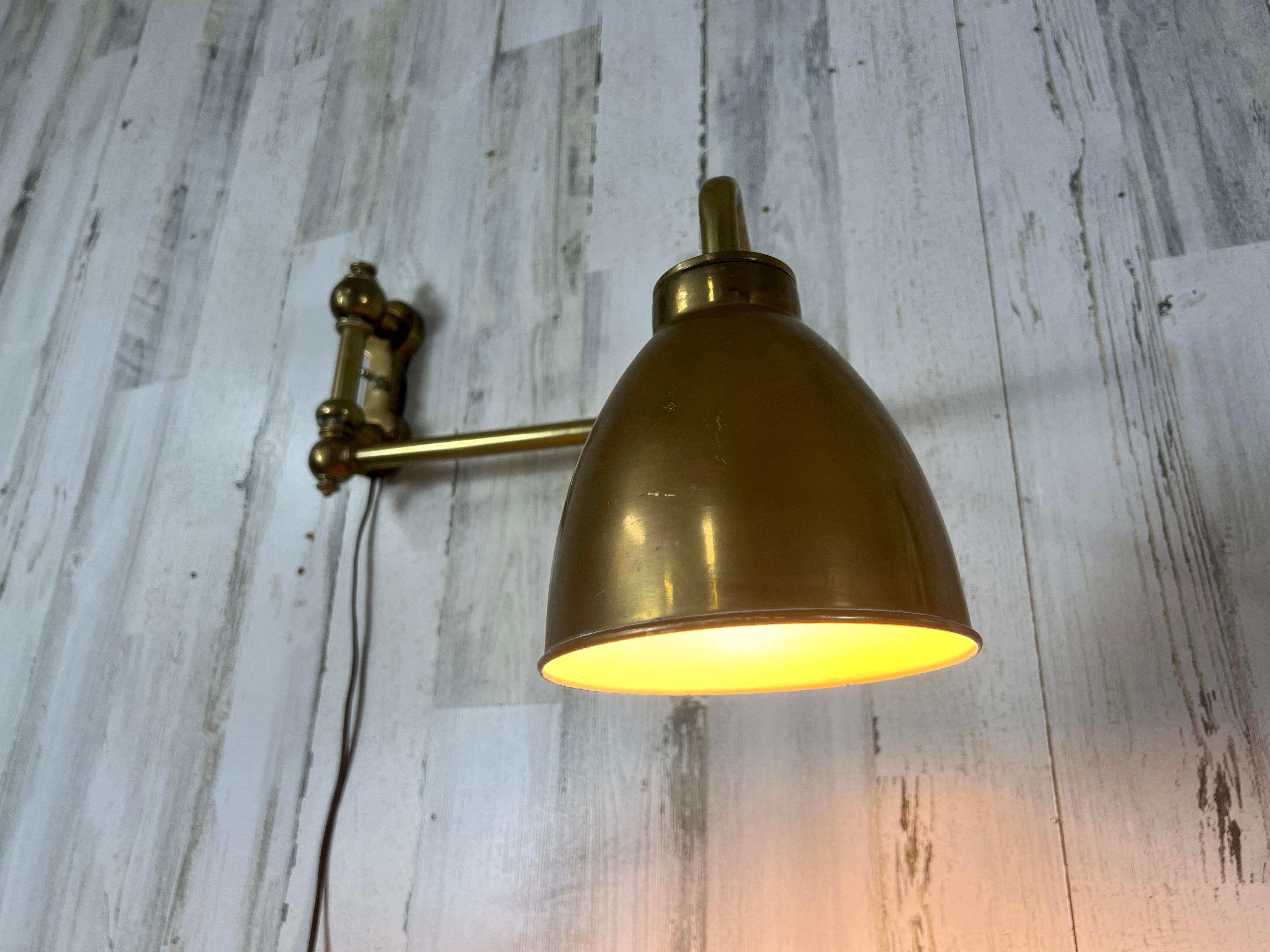  Articulated Brass Sconce For Sale 7
