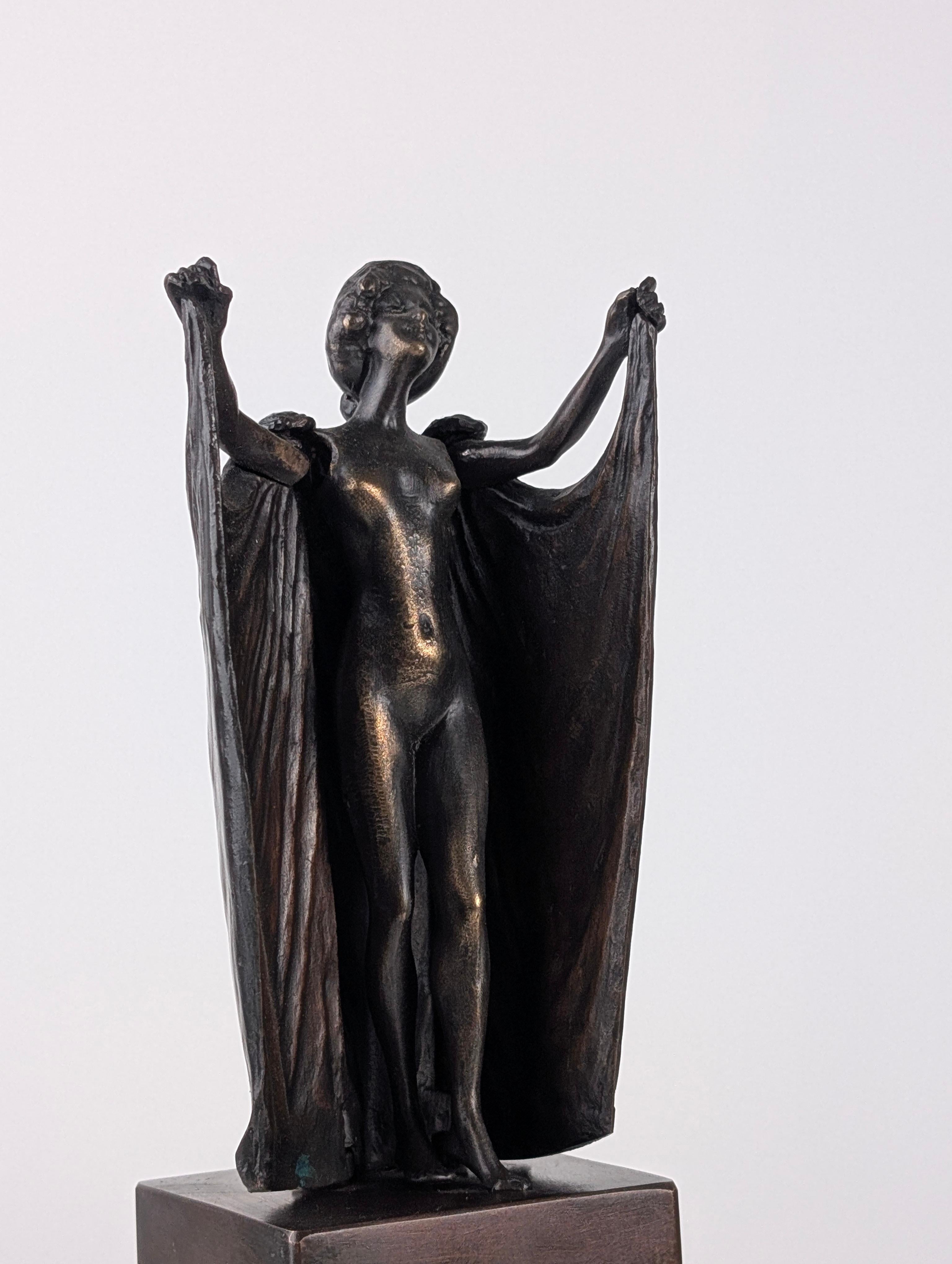 Escultura articulada de mujer en bronce de Carl Kauba, 1900 en venta 5