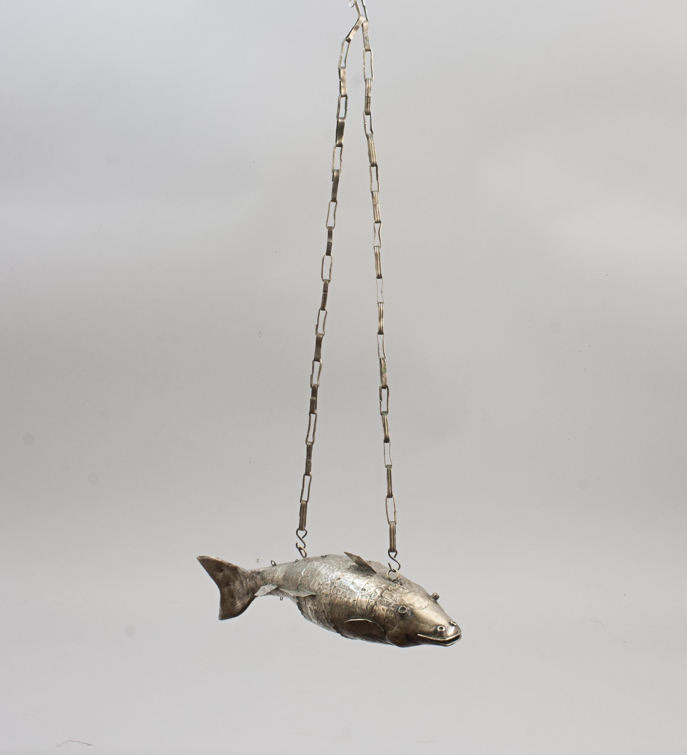 Articulated Burmese Fish Box 5