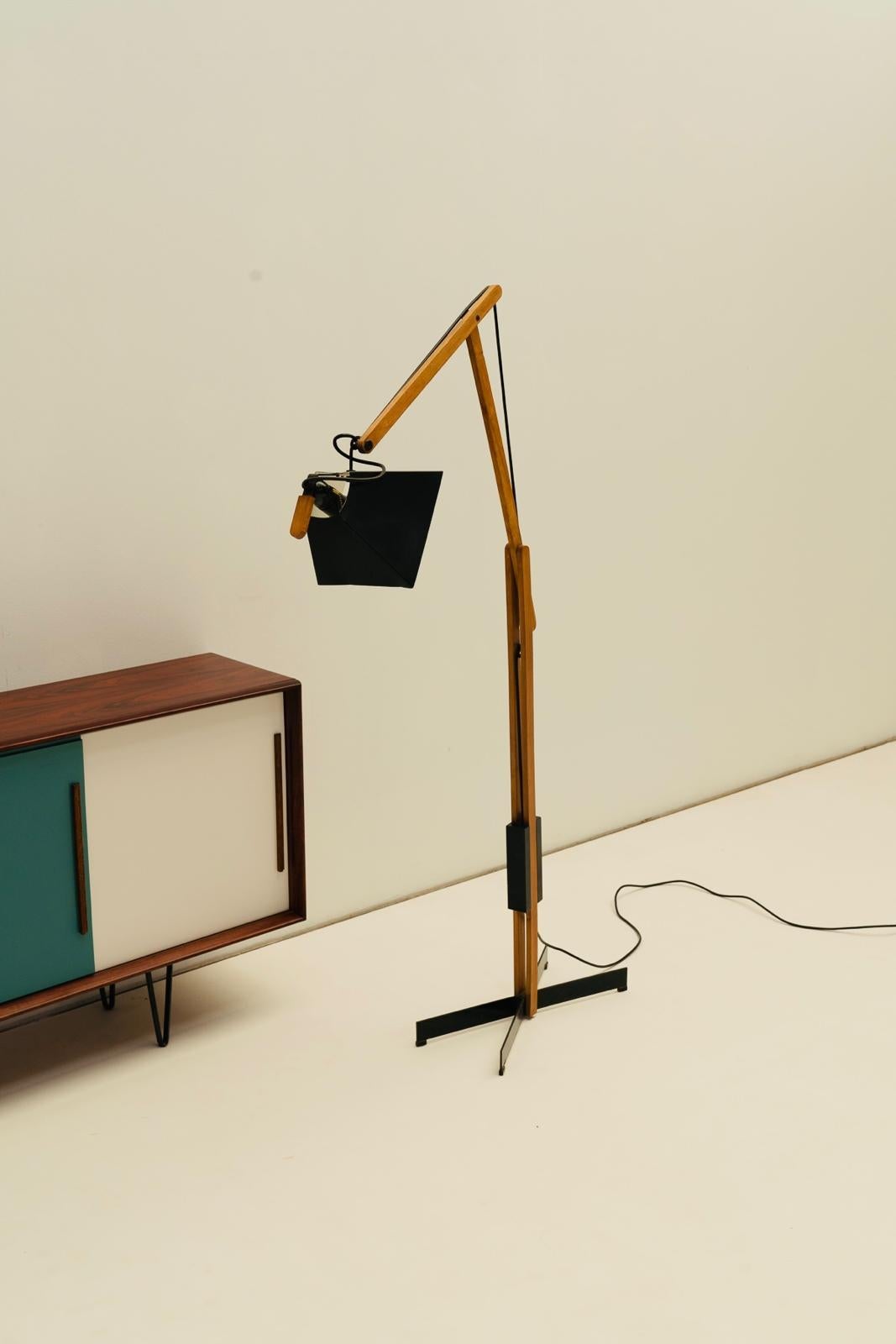 Mid-Century Modern Articulated floor lamp  By Gemma Bernal for Tramo 1970's For Sale