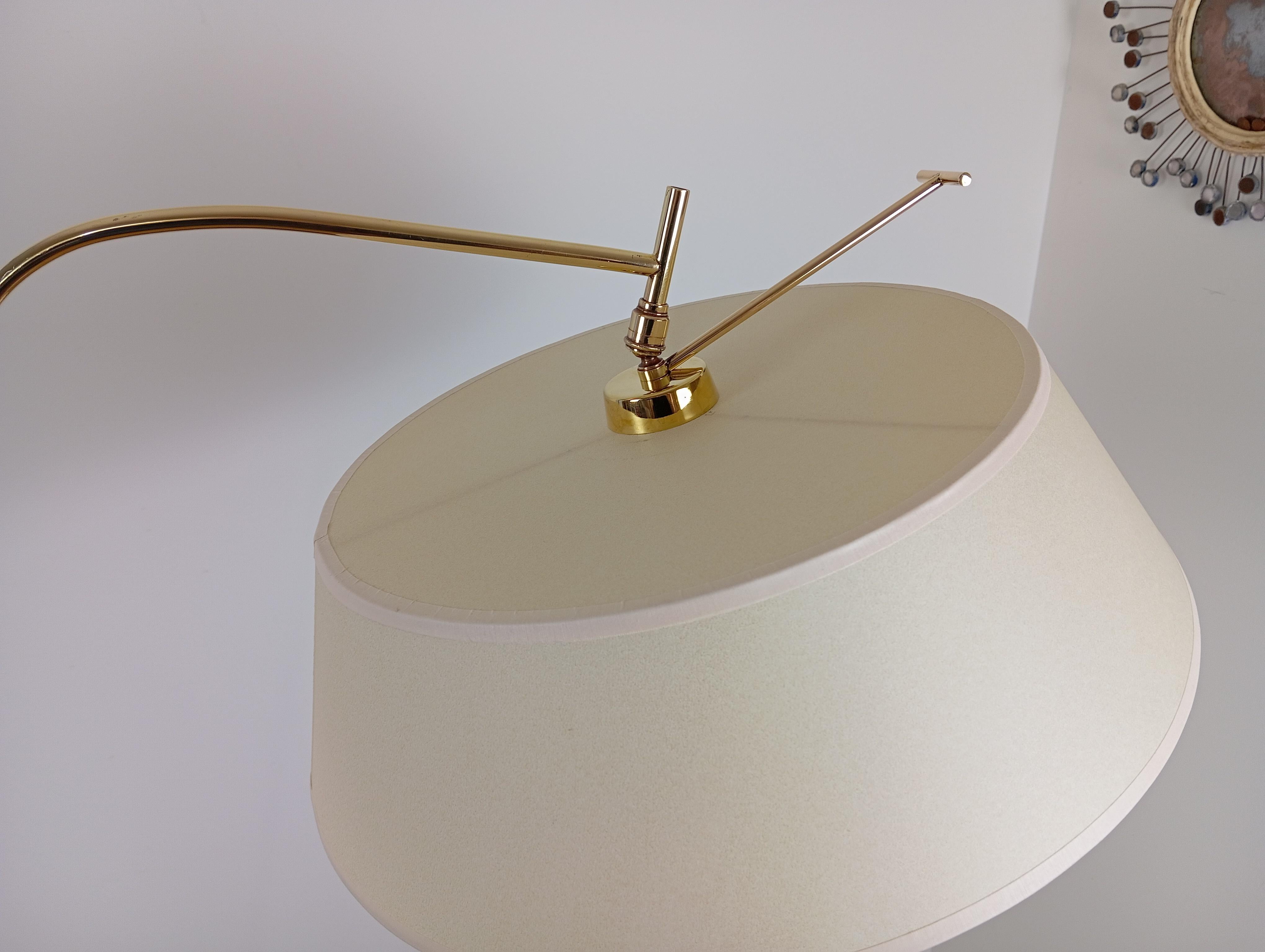 Articulated floor lamp, by R. Lunel, circa 1950 For Sale 10