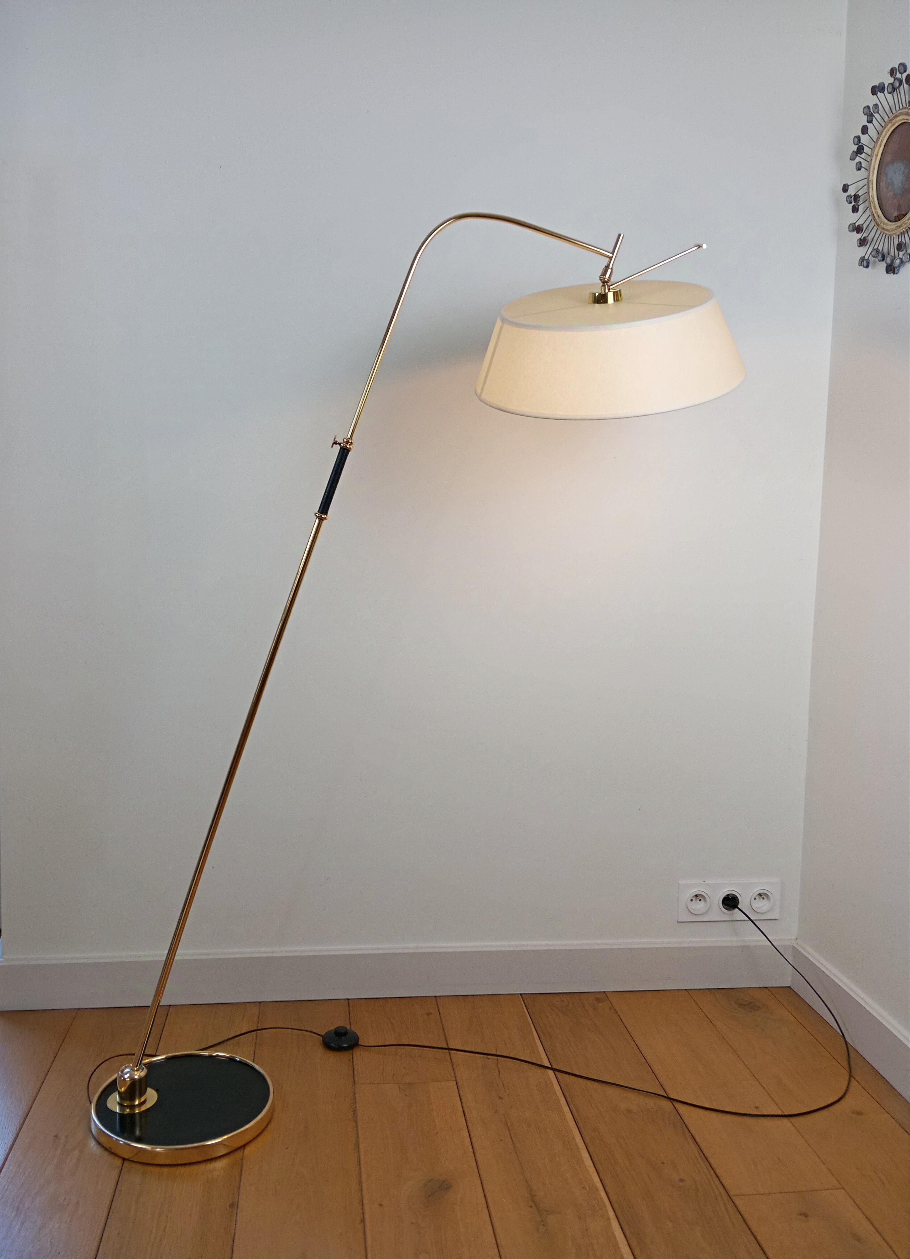 Brass Articulated floor lamp, by R. Lunel, circa 1950 For Sale
