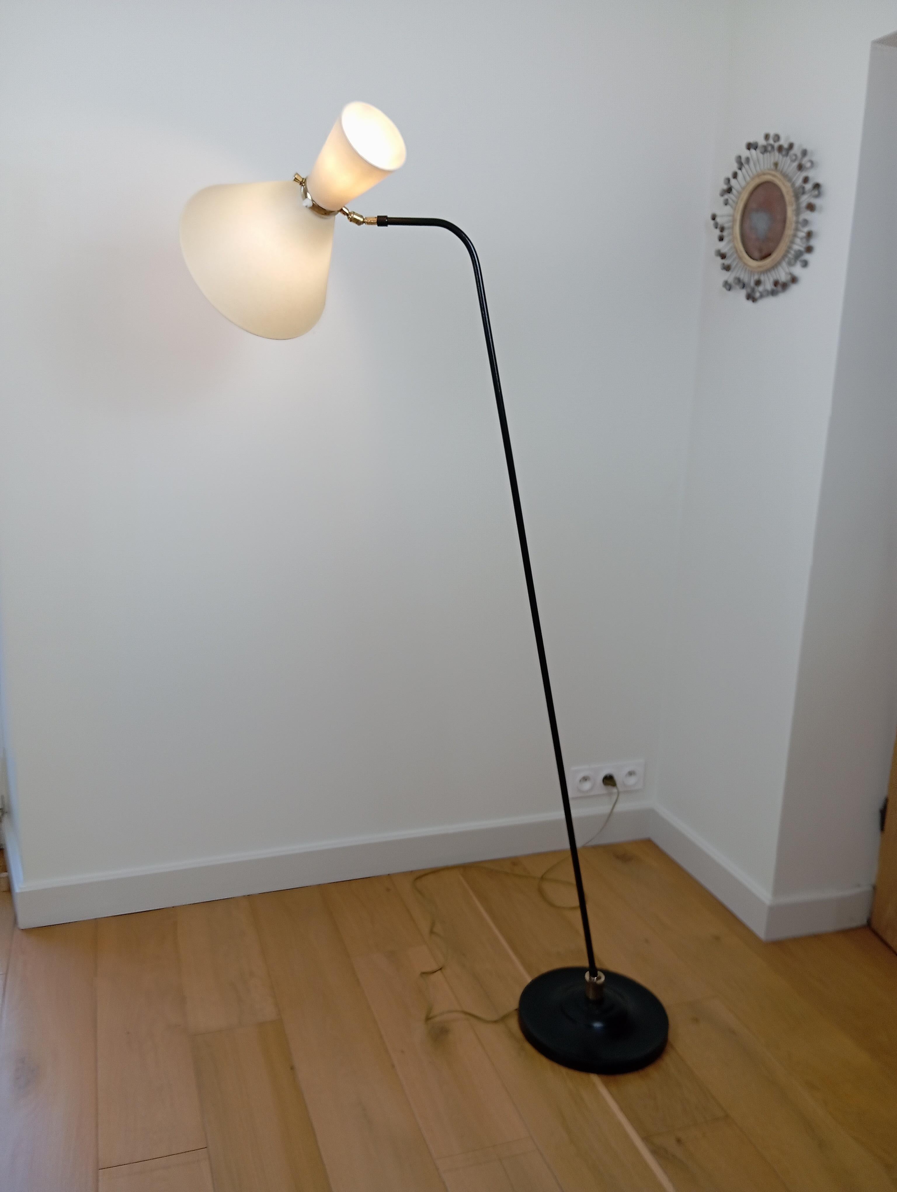 Articulated floor lamp, Maison Monix circa 1950 For Sale 2