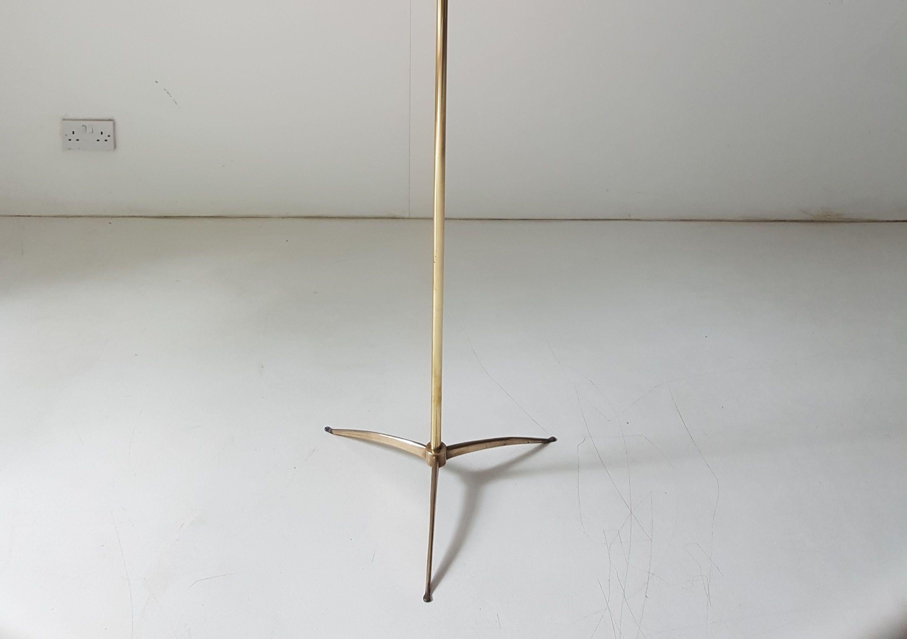Mid-Century Modern Mid Century Modern , Italian  Floor Lamp with Tripod Base attributed to Stilnovo