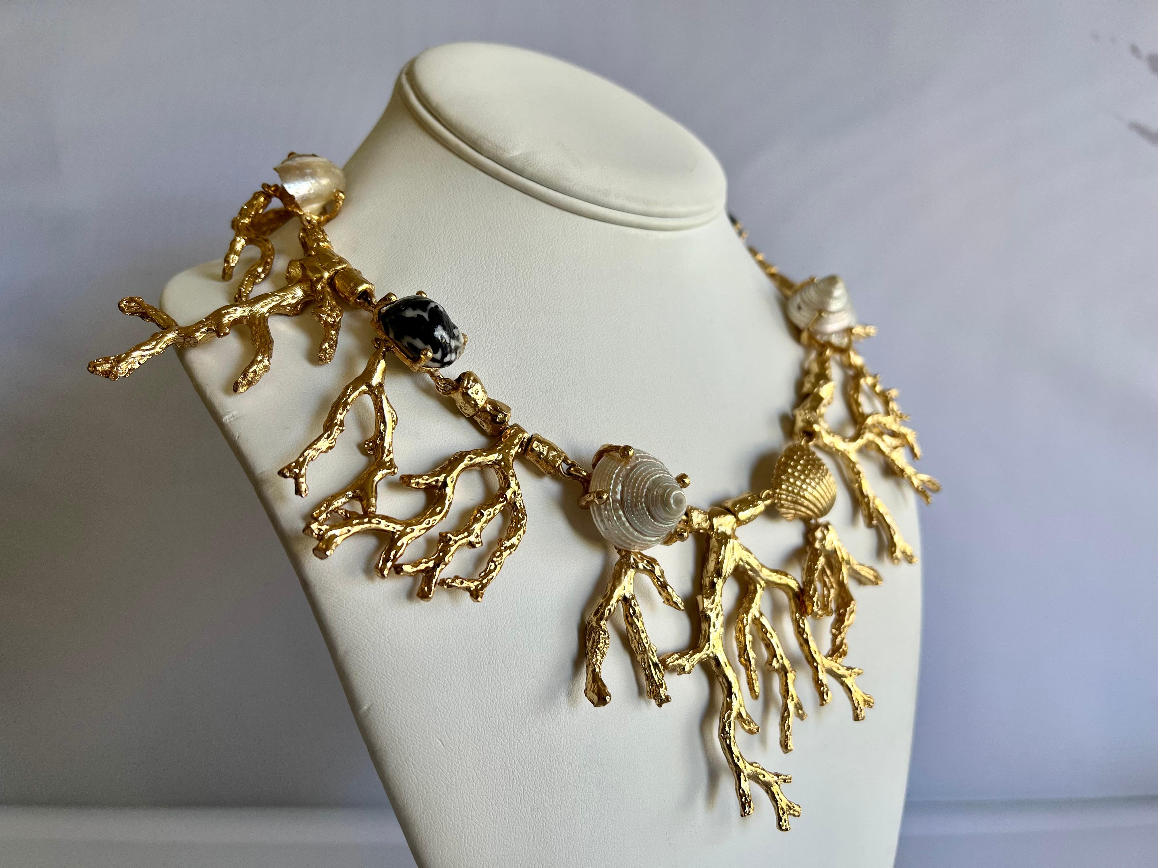 Articulated French Gilt Coral Seashell Necklace  For Sale 2