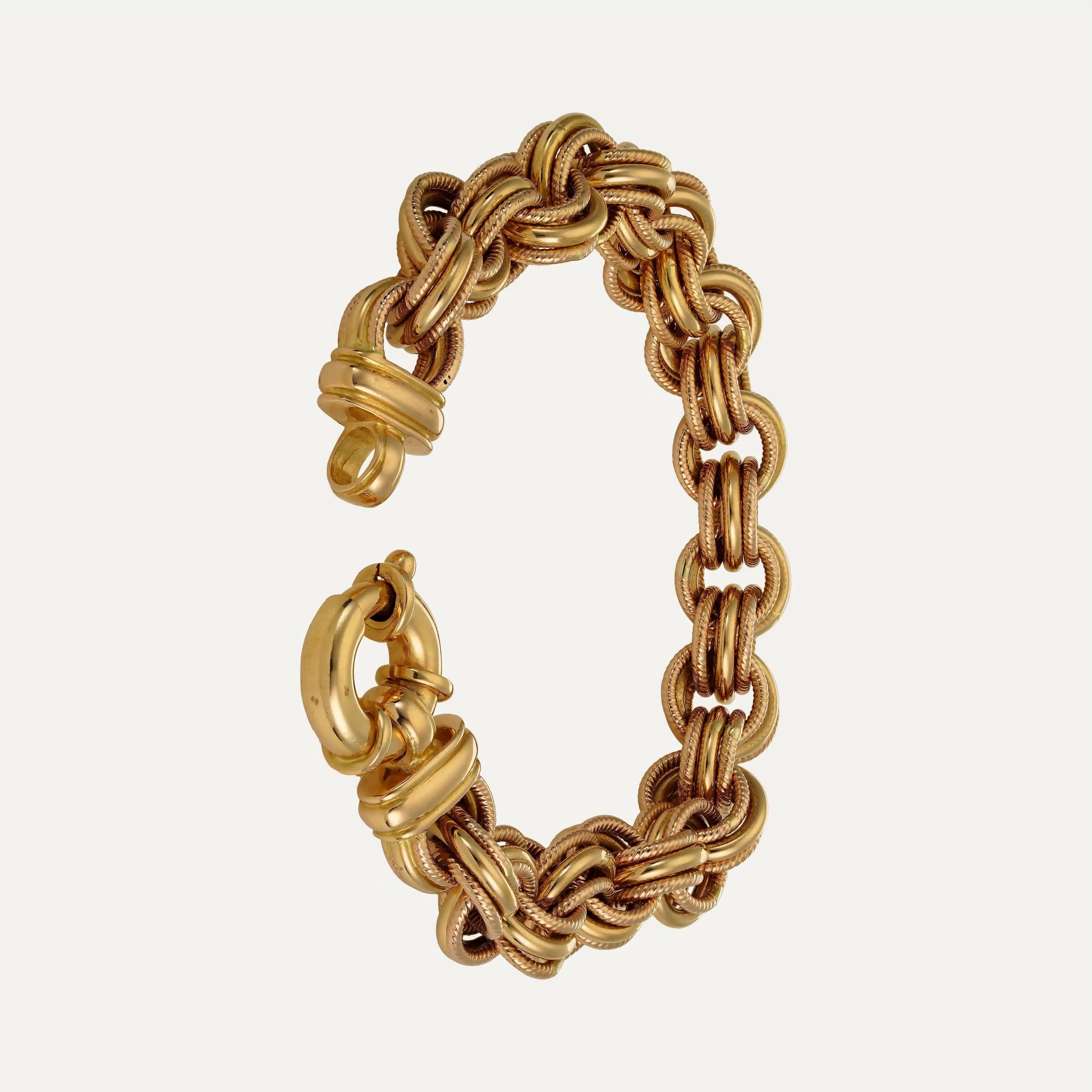 Women's or Men's Classic Articulated Gold Bracelet For Sale