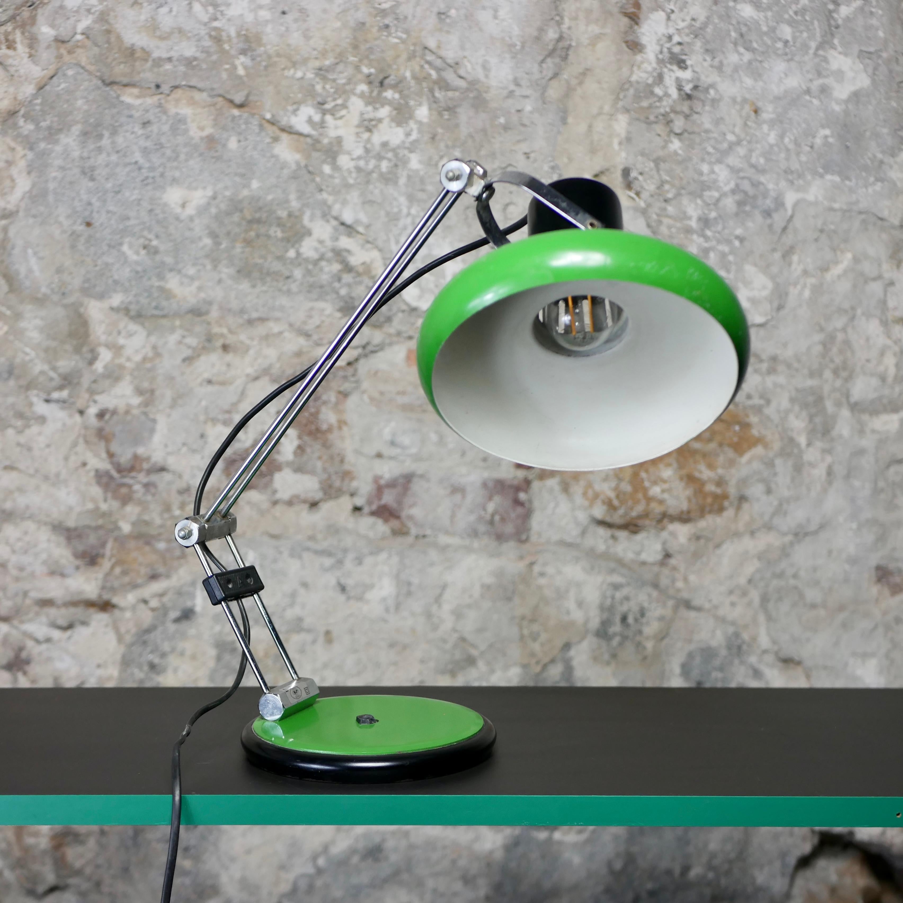 Industrial Articulated green desk lamp from Aluminor, France, 1980s