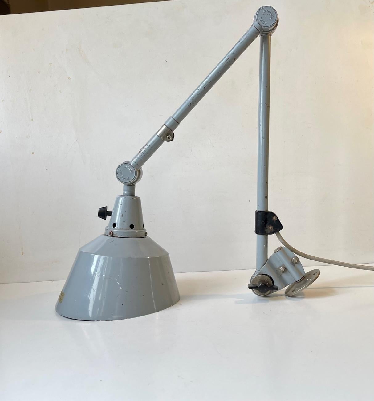Articulated Grey Industrial Wall Sconce by Curt Fischer for Midgard, 1930s In Good Condition For Sale In Esbjerg, DK