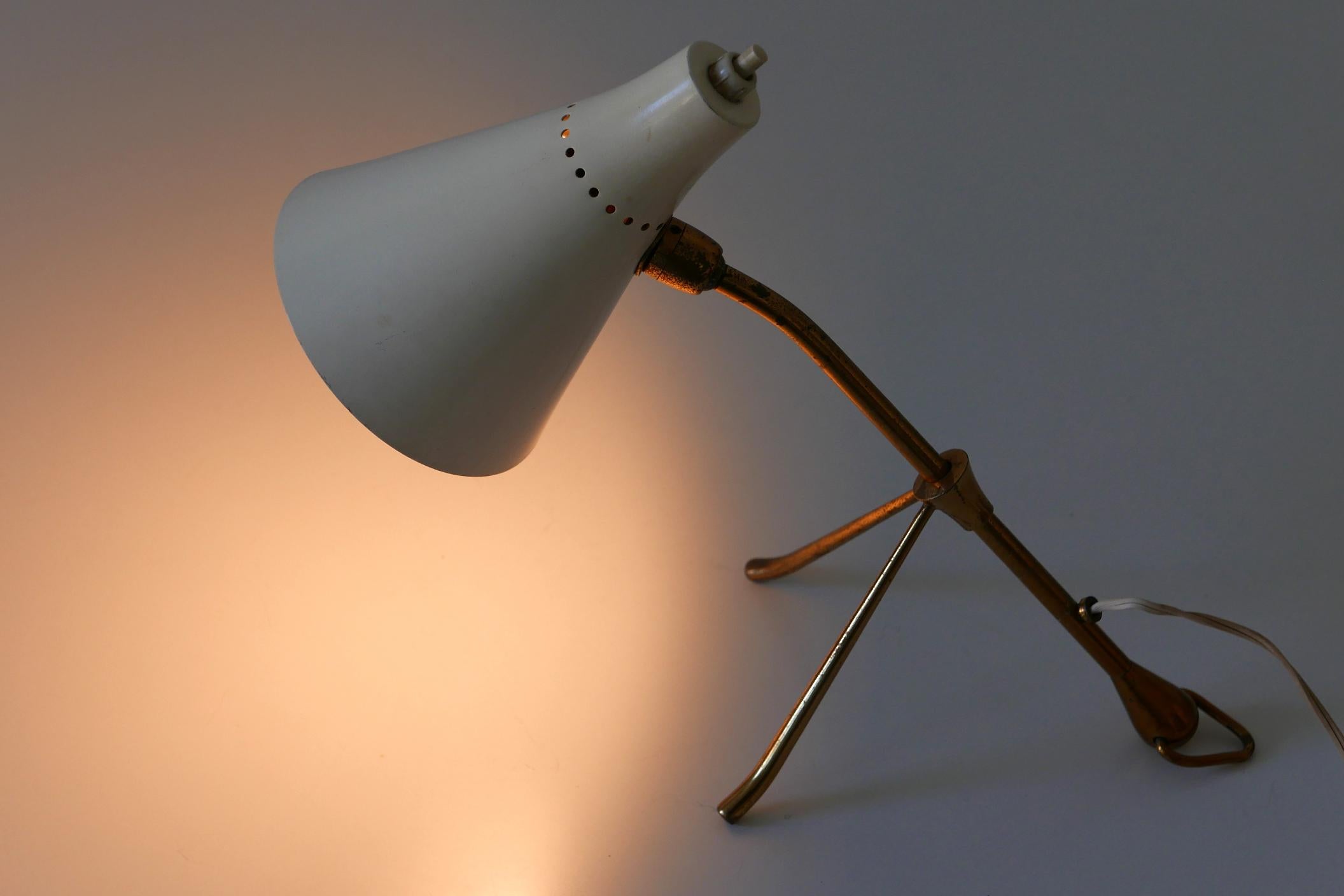 Articulated Mid-Century Modern Table or Wall Light by Giuseppe Ostuni for Oluce 3