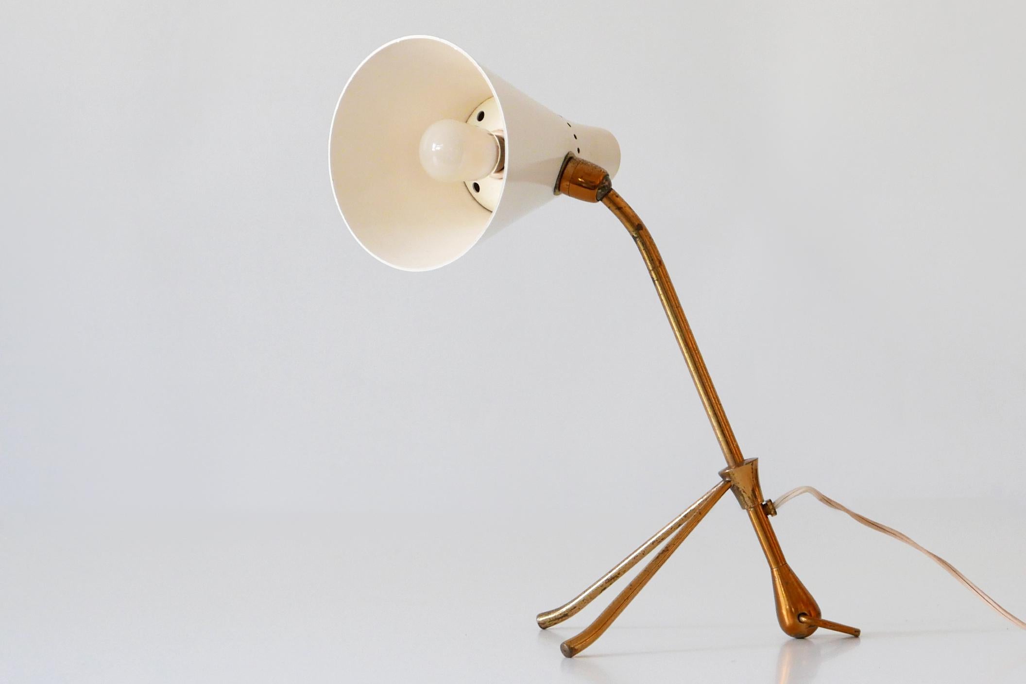 Articulated Mid-Century Modern Table or Wall Light by Giuseppe Ostuni for Oluce 11