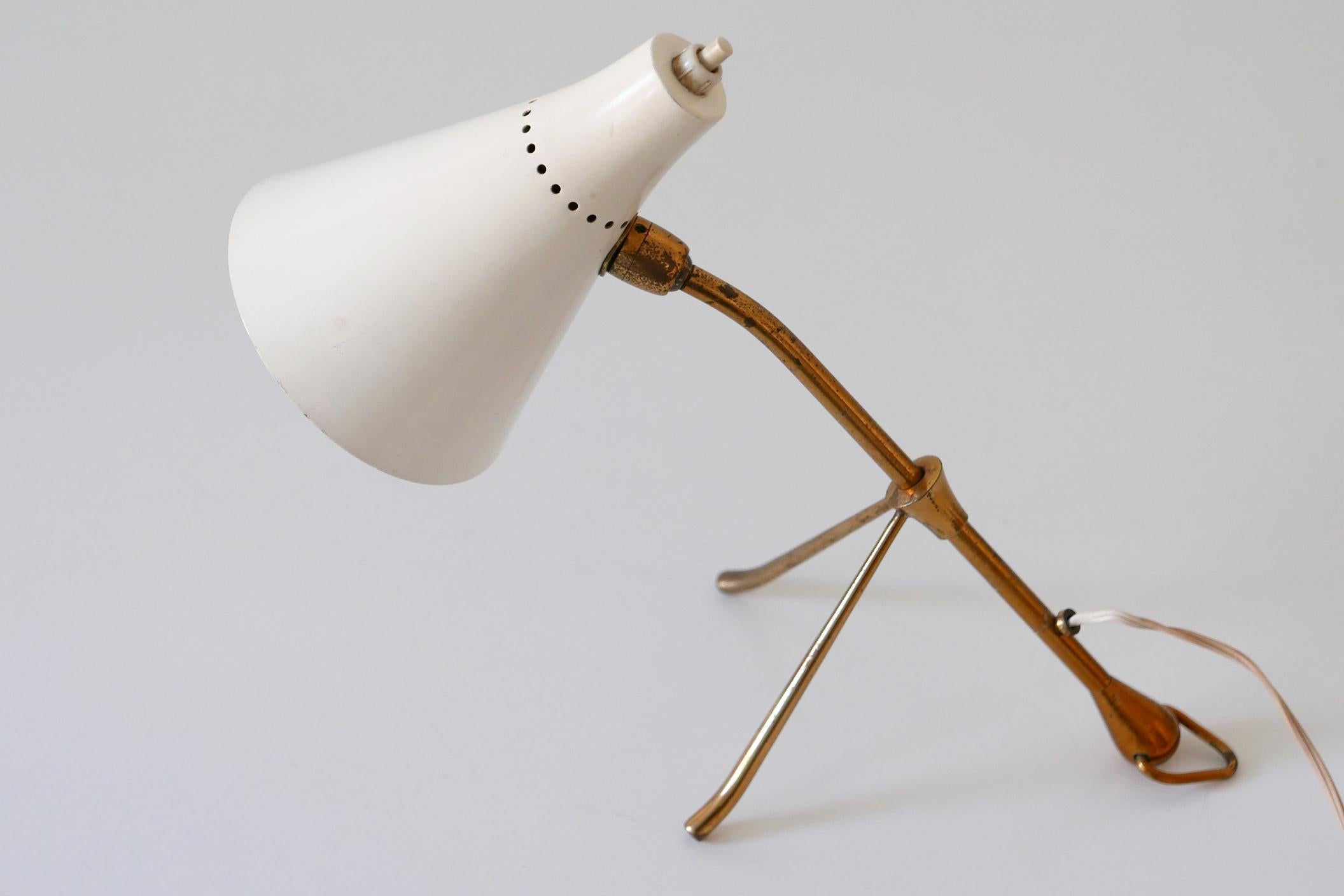 Articulated Mid-Century Modern Table or Wall Light by Giuseppe Ostuni for Oluce 2