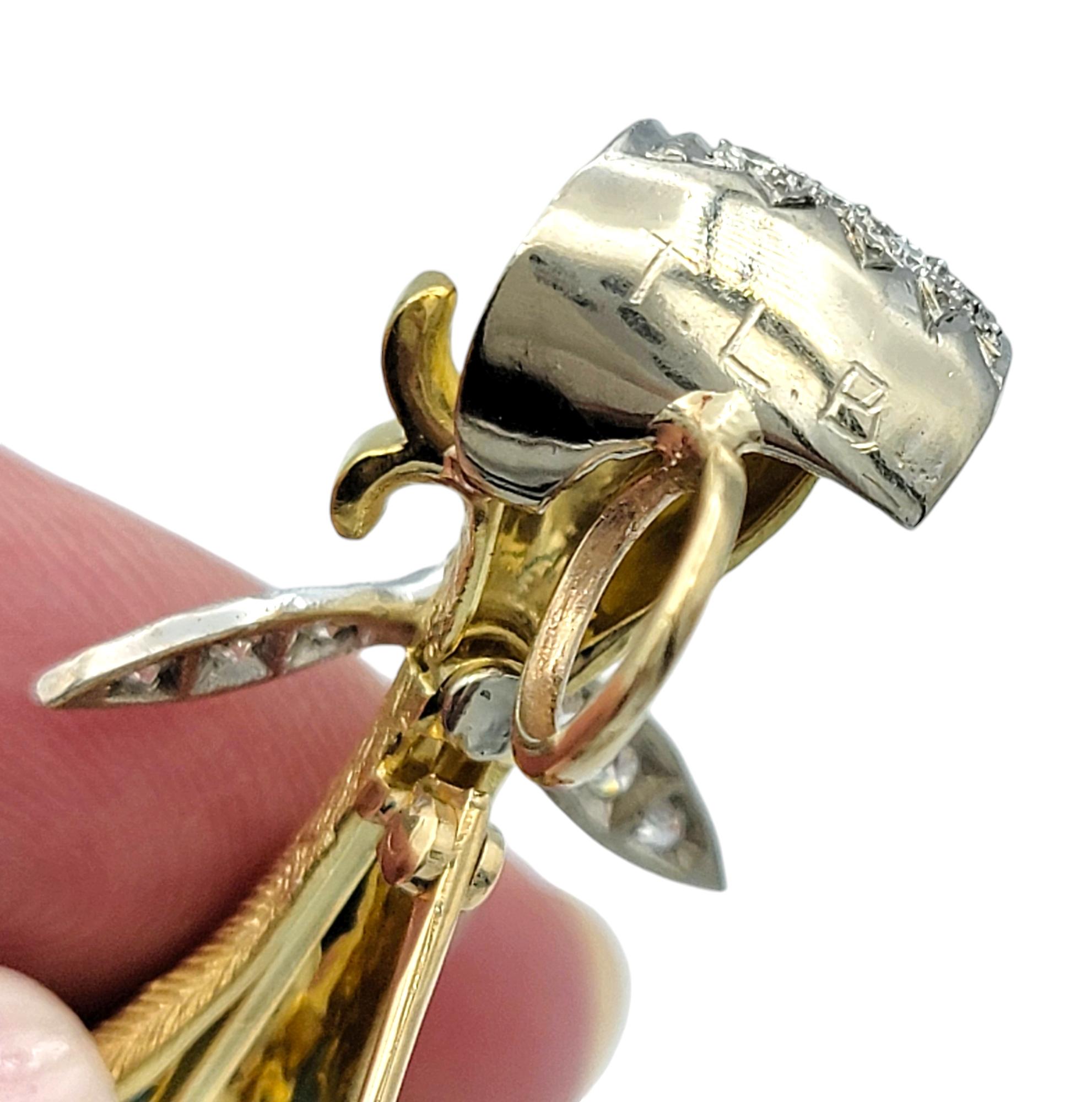 Articulated Mother Goose Brooch / Pendant with Diamonds in 18 Karat Yellow Gold For Sale 2