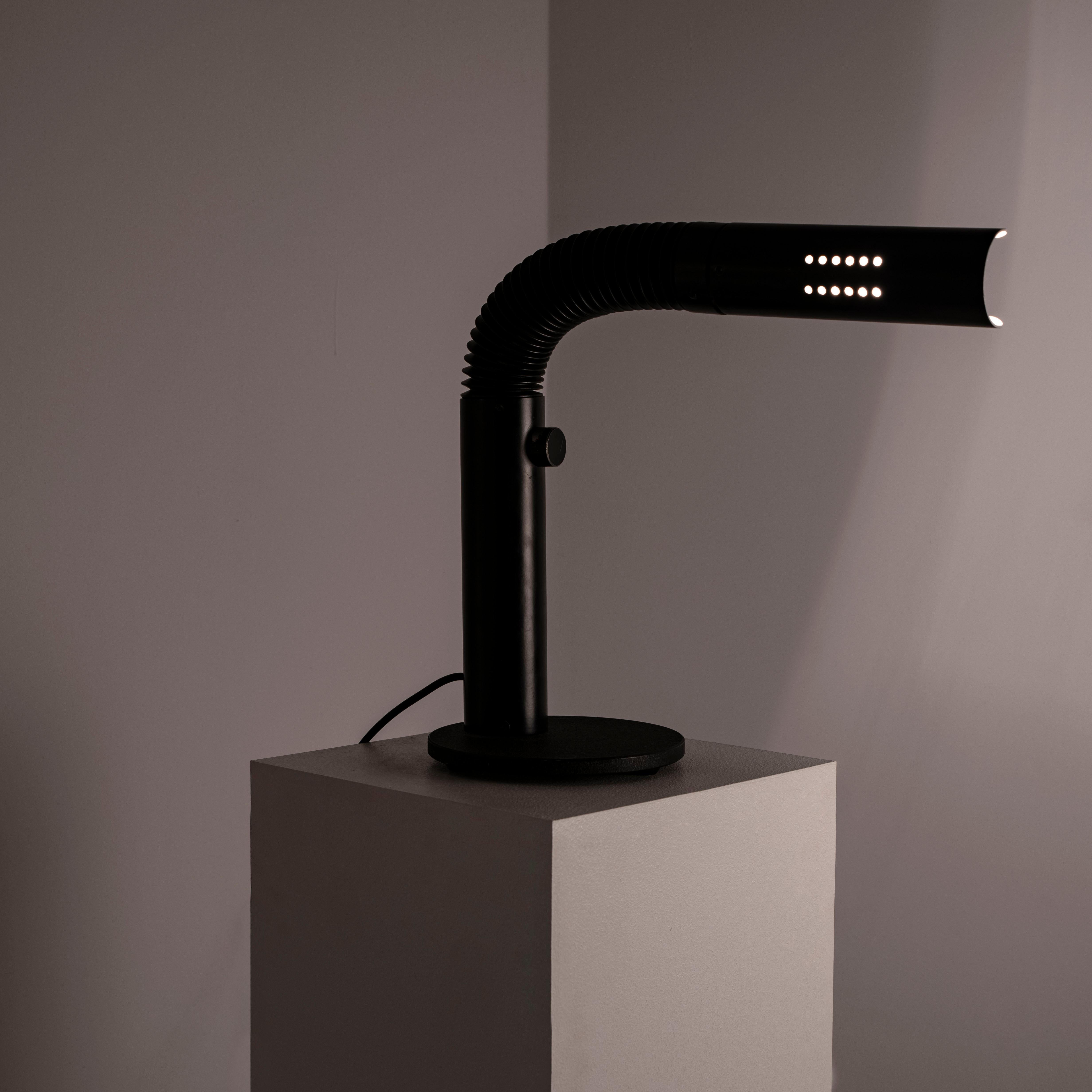 Ère spatiale Lampe de table espagnole articulée à la manière de Gino Sarfatti en vente