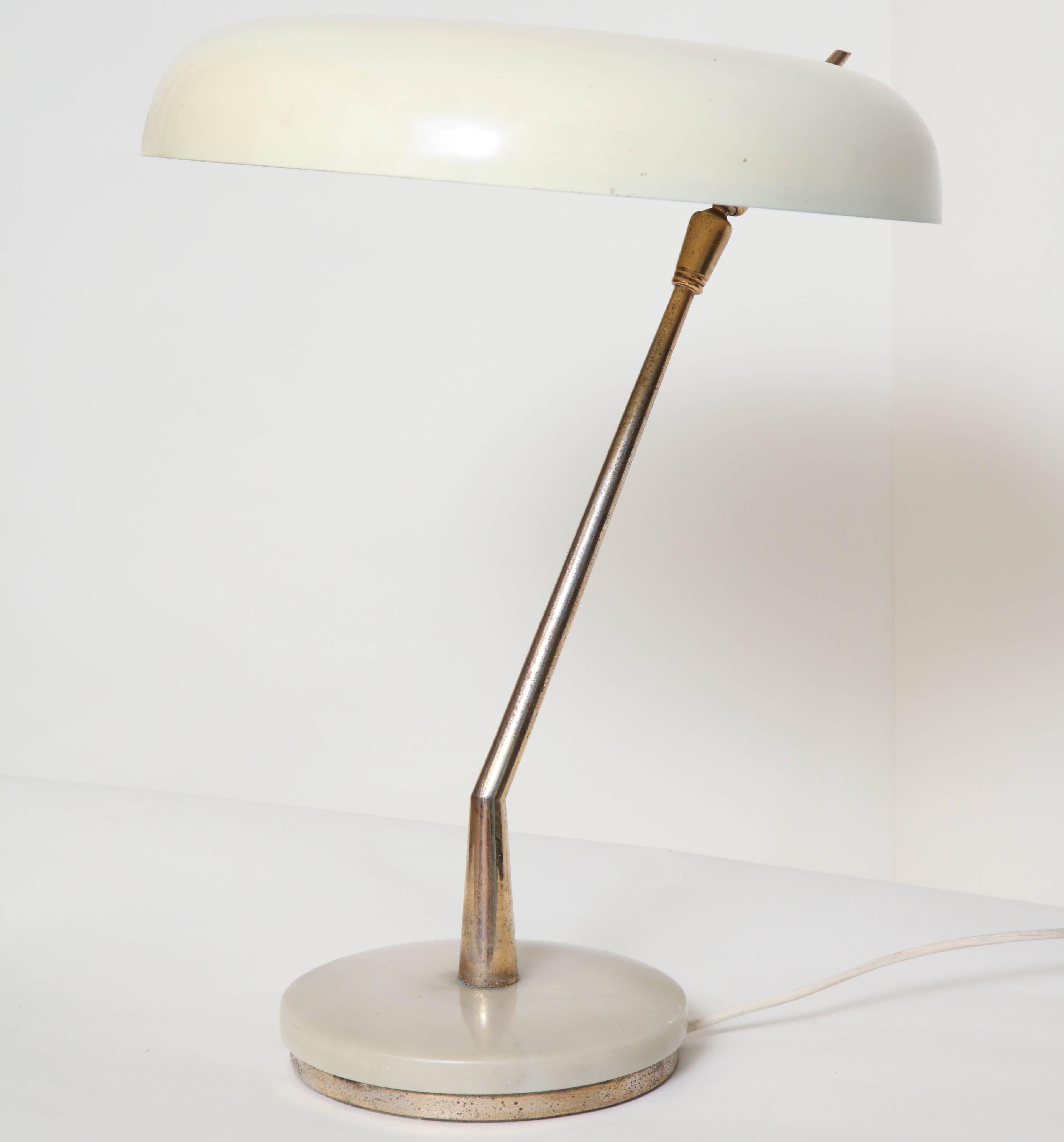 Articulated Table Lamp Attributed to Arredoluce Italian Mid-Century Modern, 1950 3