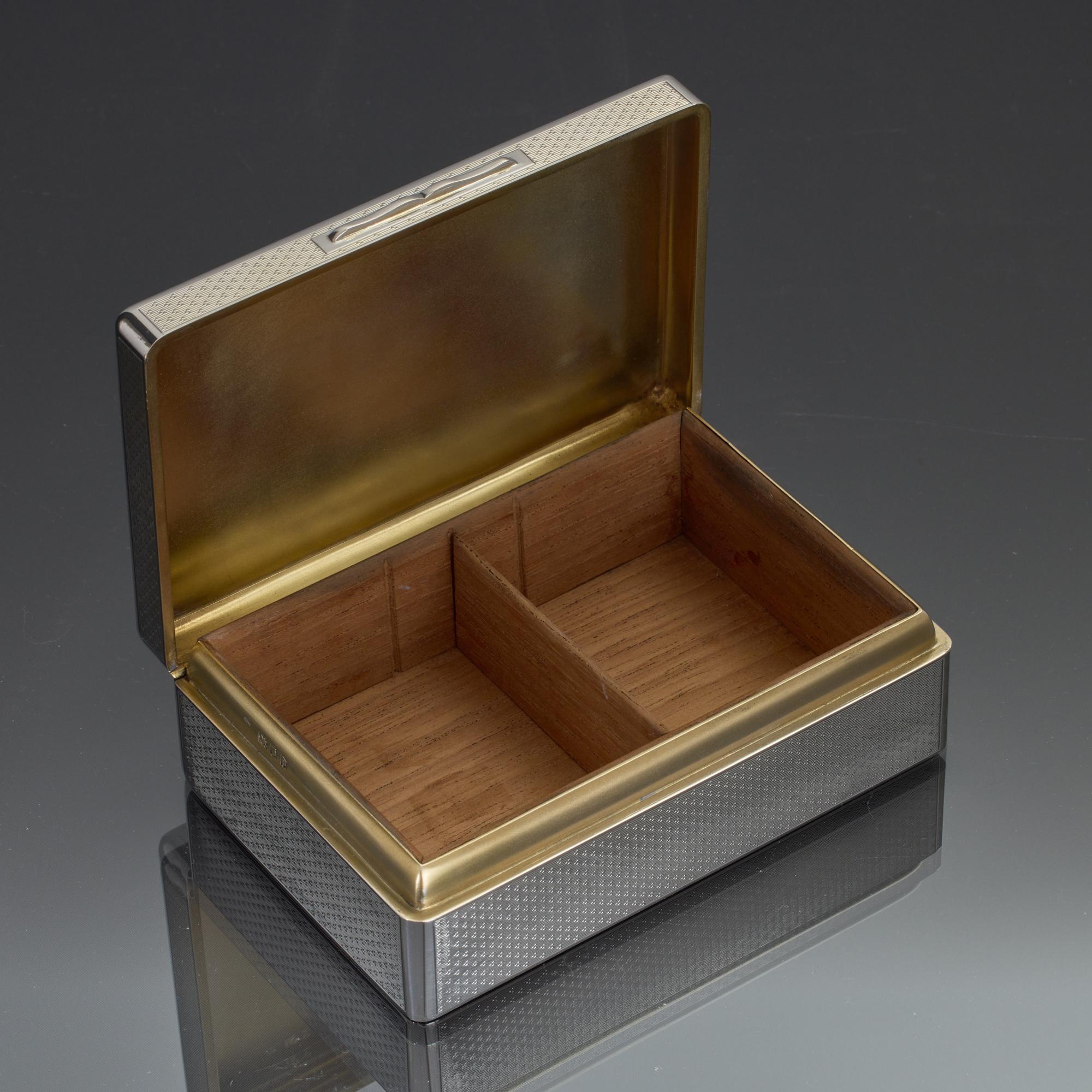 Early 20th Century Engine-turned silver cigarette box