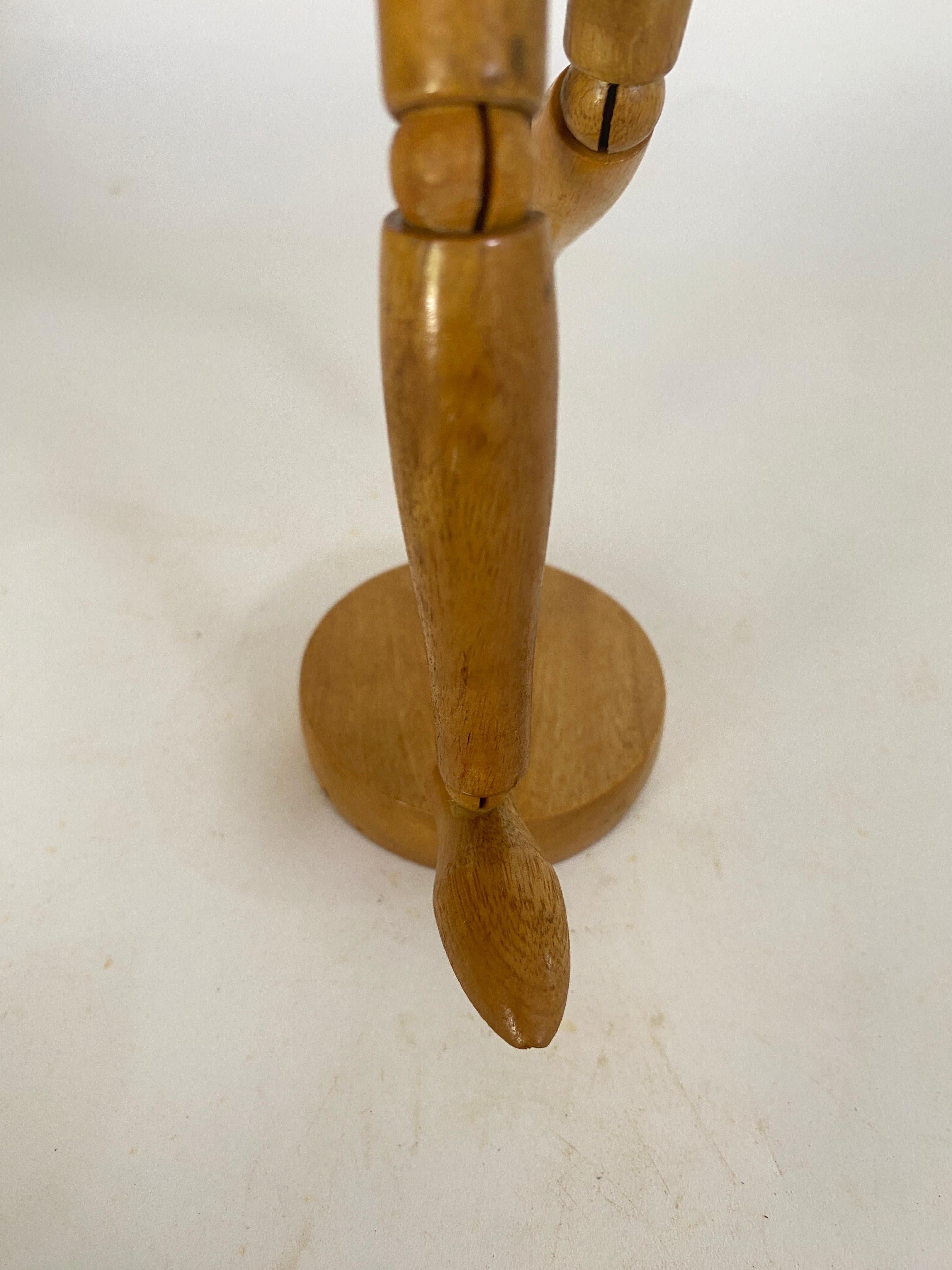 Articulated Wooden Mannequin Artist Painter Drawing Fine Arts 20th Century In Good Condition For Sale In Auribeau sur Siagne, FR