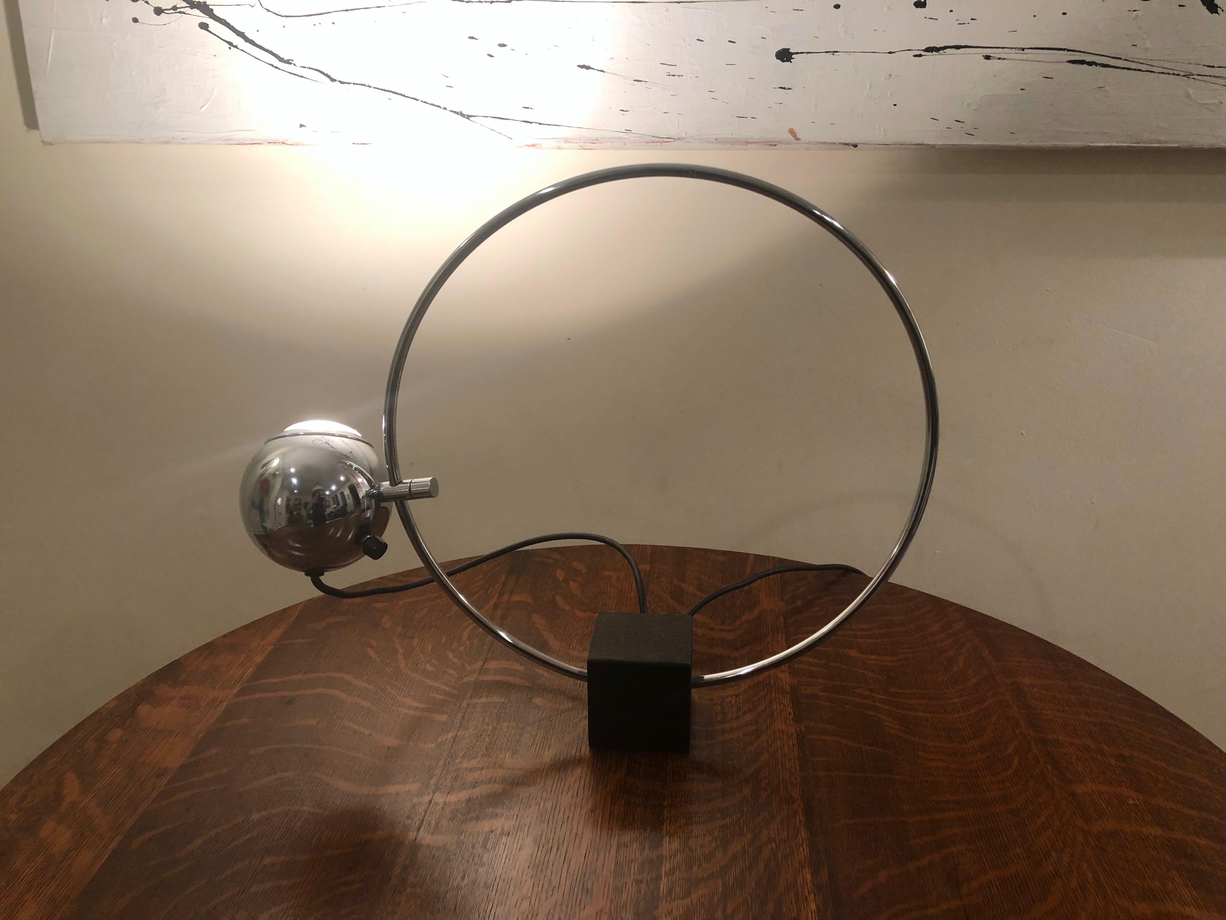 Articulating and Orbiting Table Lamp, USA Circa 1970 For Sale 5