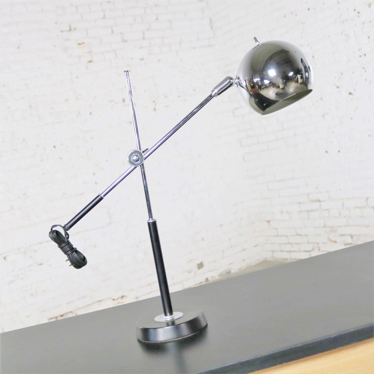 Articulating Chrome and Black Ball Orb Task Lamp Attributed to Robert Sonneman 3