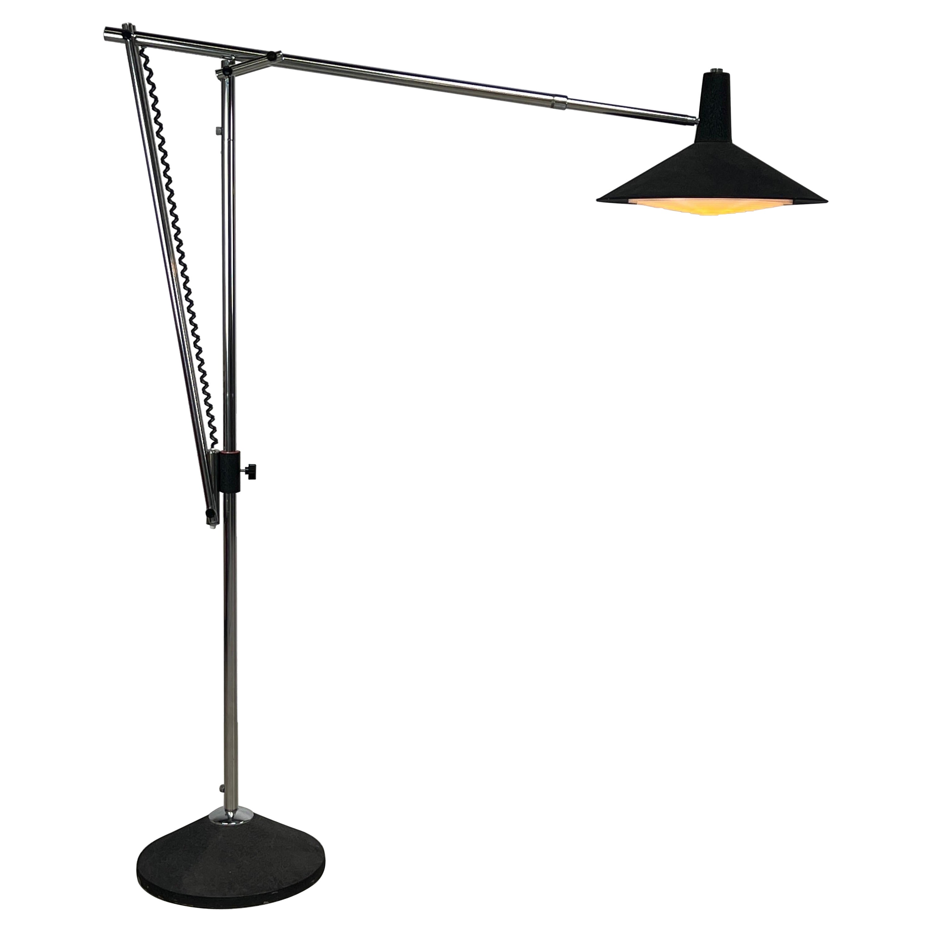 Lampadaire articulé