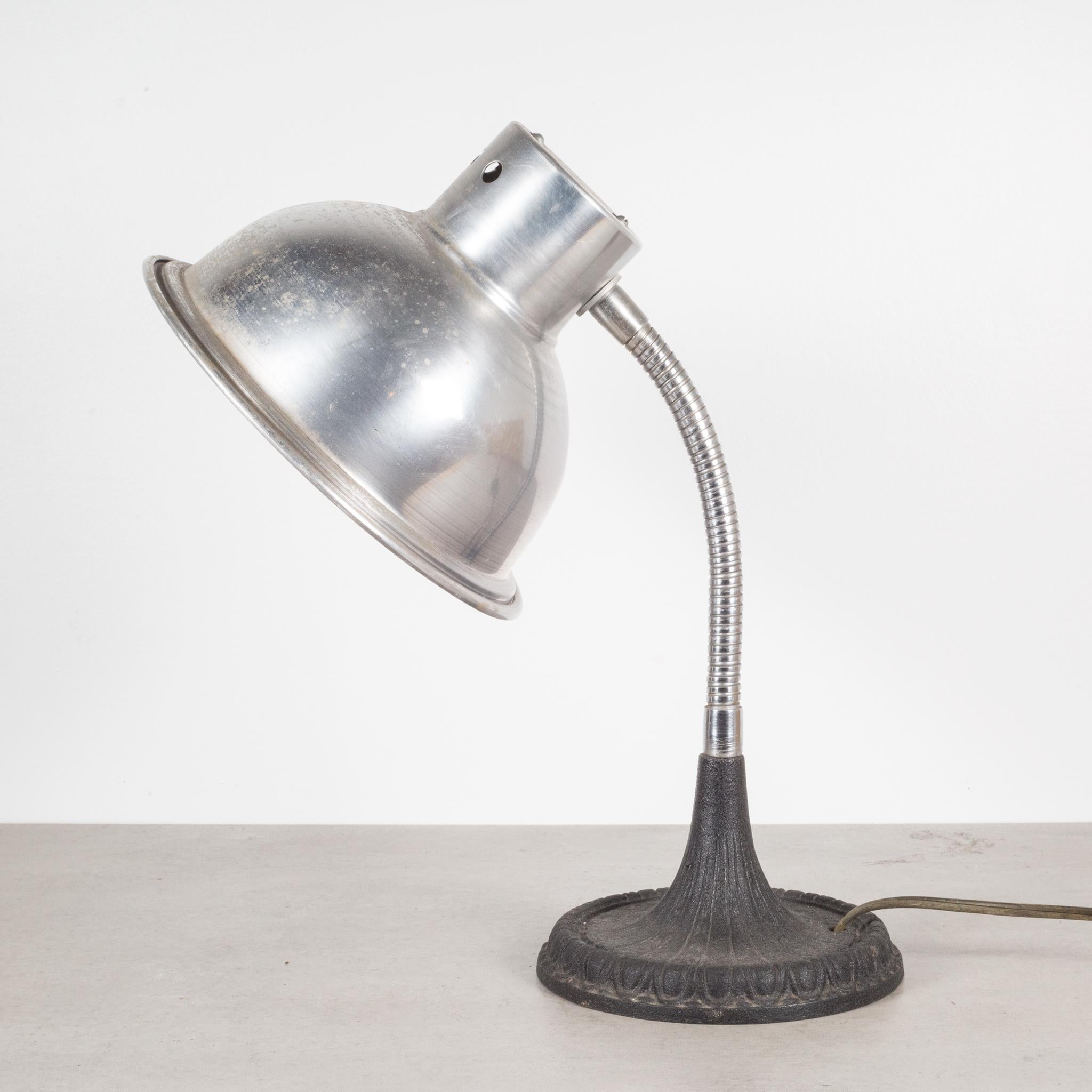 Articulating Gooseneck Table Lamp with Cast Iron Base c.1930 In Good Condition For Sale In San Francisco, CA