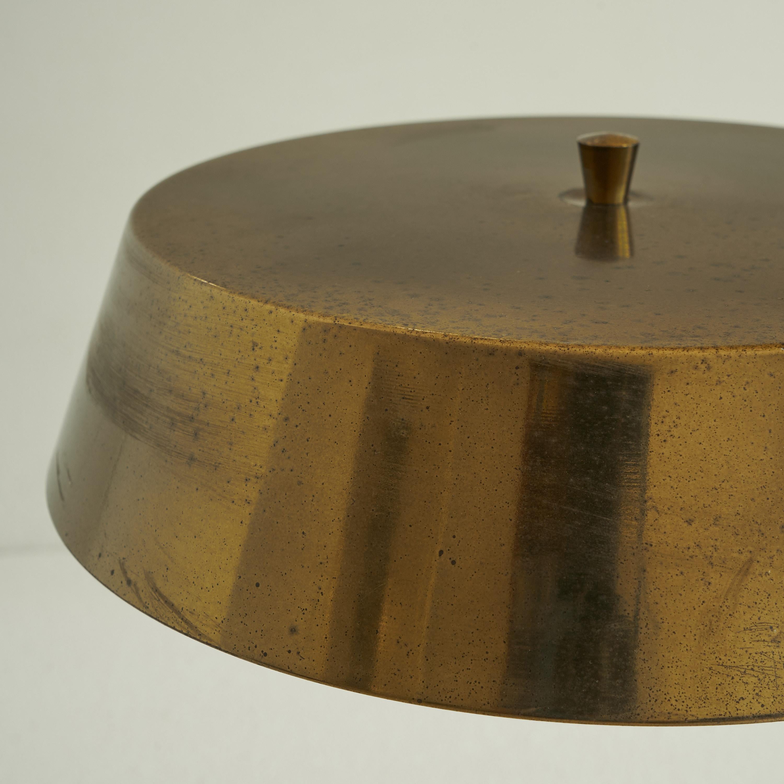 Articulating Table Lamp in Patinated Brass, 1960s For Sale 2