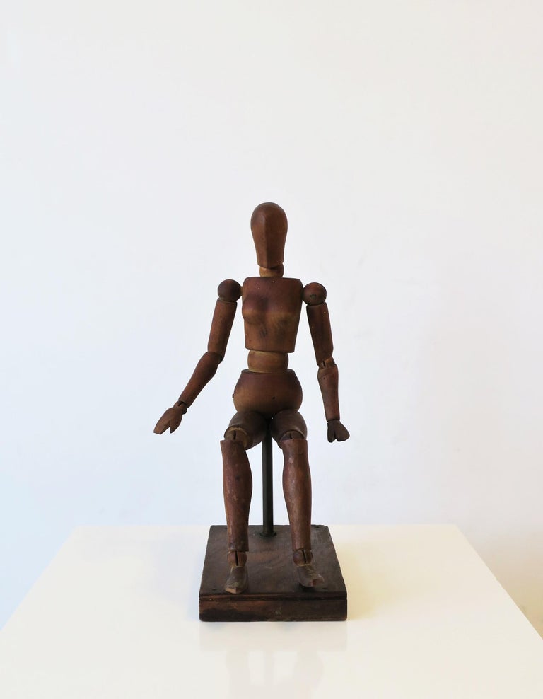 Wood Model Female Figure Sculpture Piece Articulating For Sale at 1stDibs