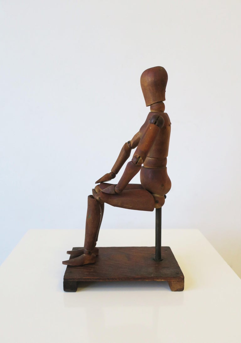 Wood Model Female Figure Sculpture Piece Articulating For Sale at 1stDibs