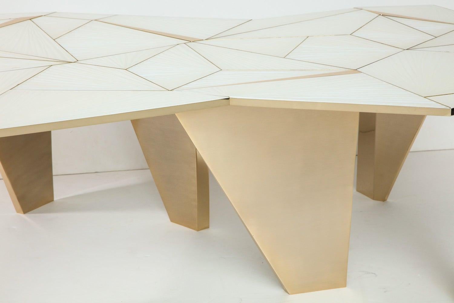 Moderne Table basse « Artiste » en édition limitée de Ghiró Studios en vente