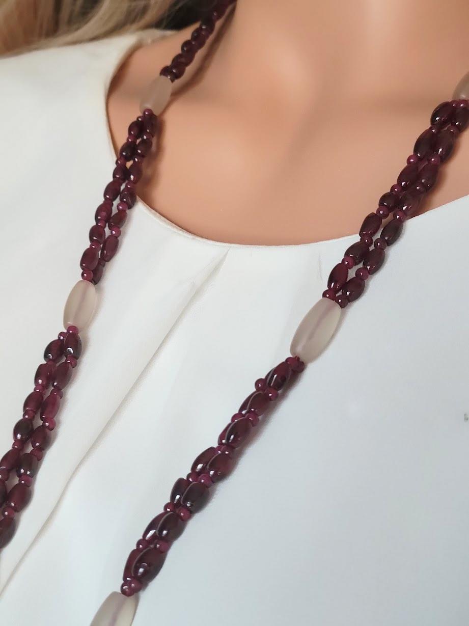 Halskette mit Artefakt Mogul Estate Bergkristall Widderkopf Amulet und Granat Perlen im Angebot 3