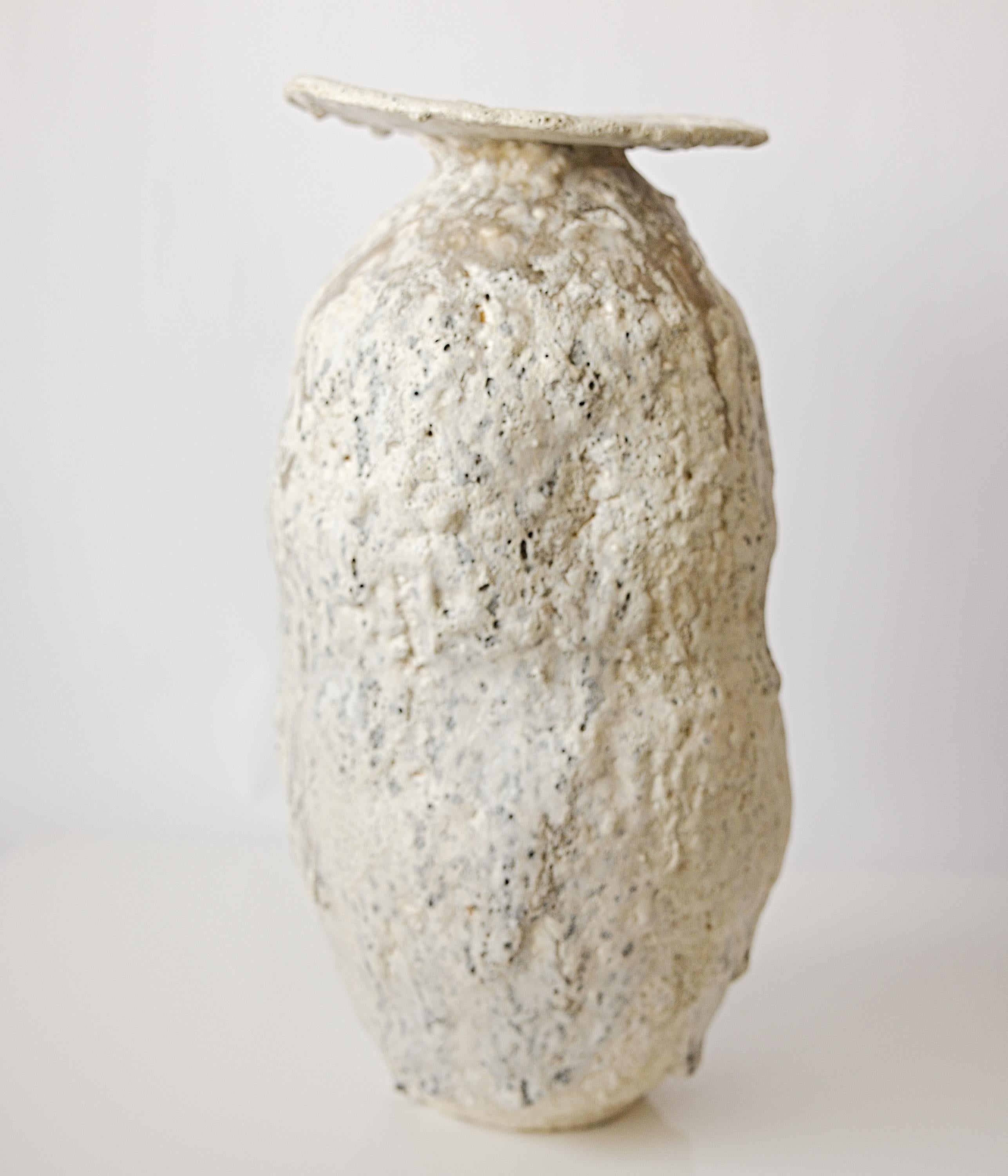 XXIe siècle et contemporain Grand vase Artifacts - fait à la main, unique en son genre en vente