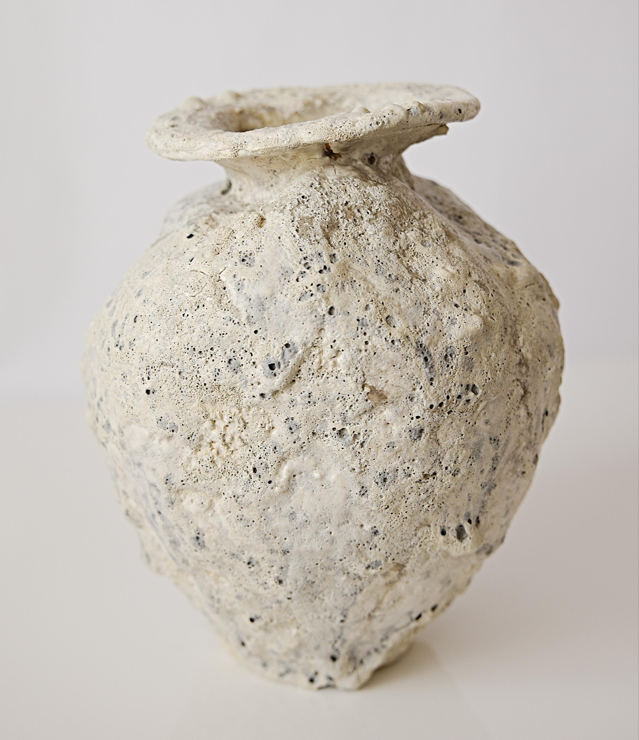 XXIe siècle et contemporain Artéfacts  Vase - fait à la main, unique en son genre en vente