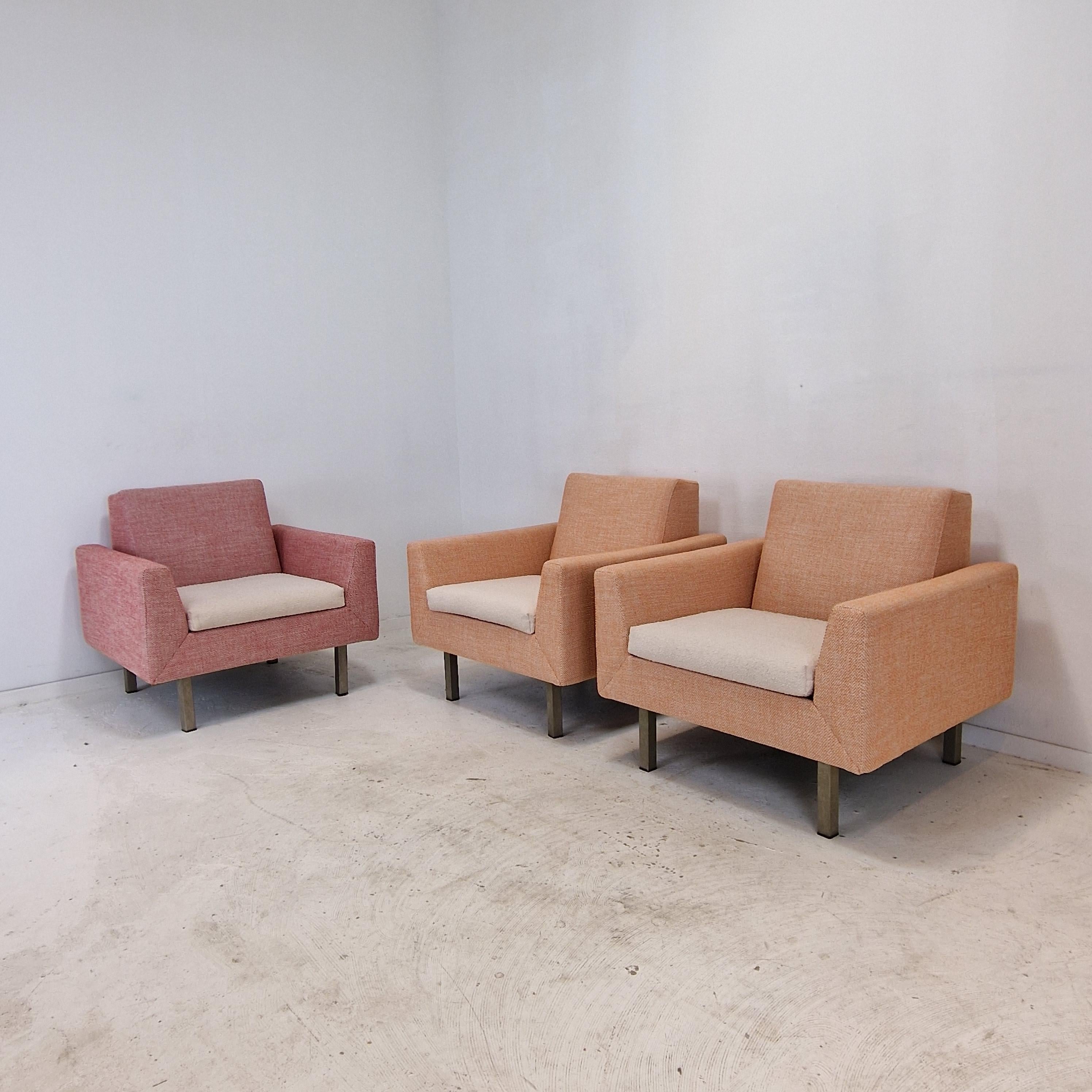 Chaise Artifort 410 par Theo Ruth, années 1950 en vente 4
