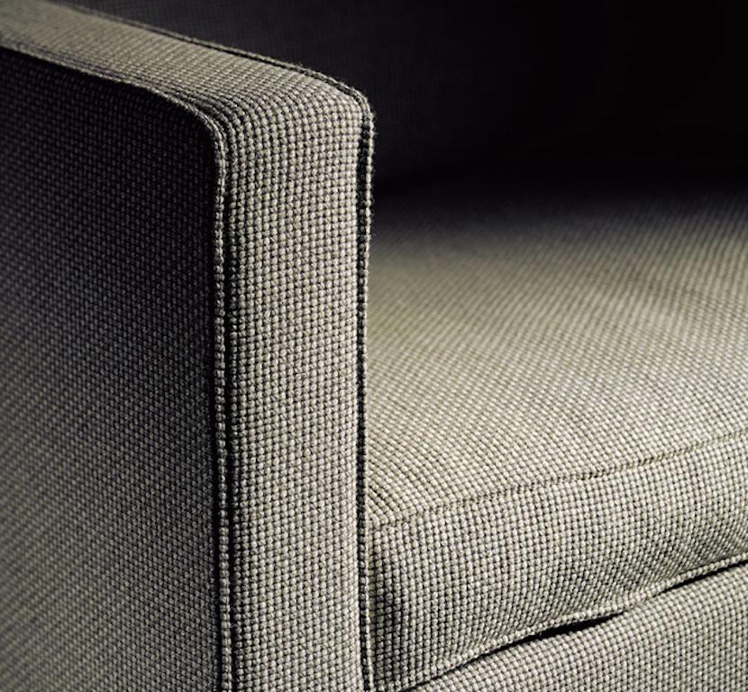 Modern Customizable Artifort 905 Comfort Sofa by Artifort Design Group For Sale