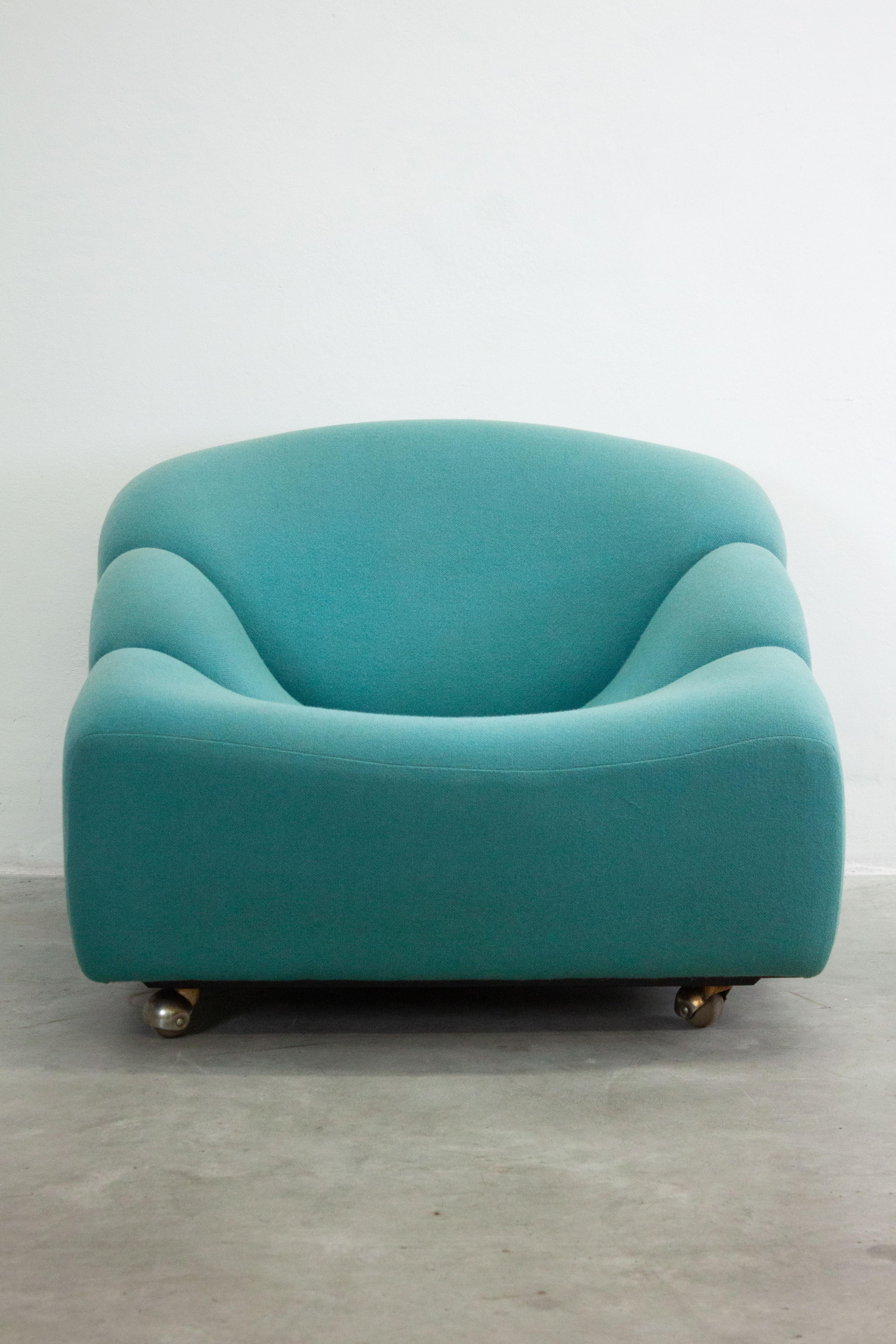 RARE Artifort ABCD Lounge Chair desigend by Pierre Paulin in 1968. In it's original upholstery in this beautiful teal color. In great vintage condition with normal signs of wear as can be seen in the pictures.
