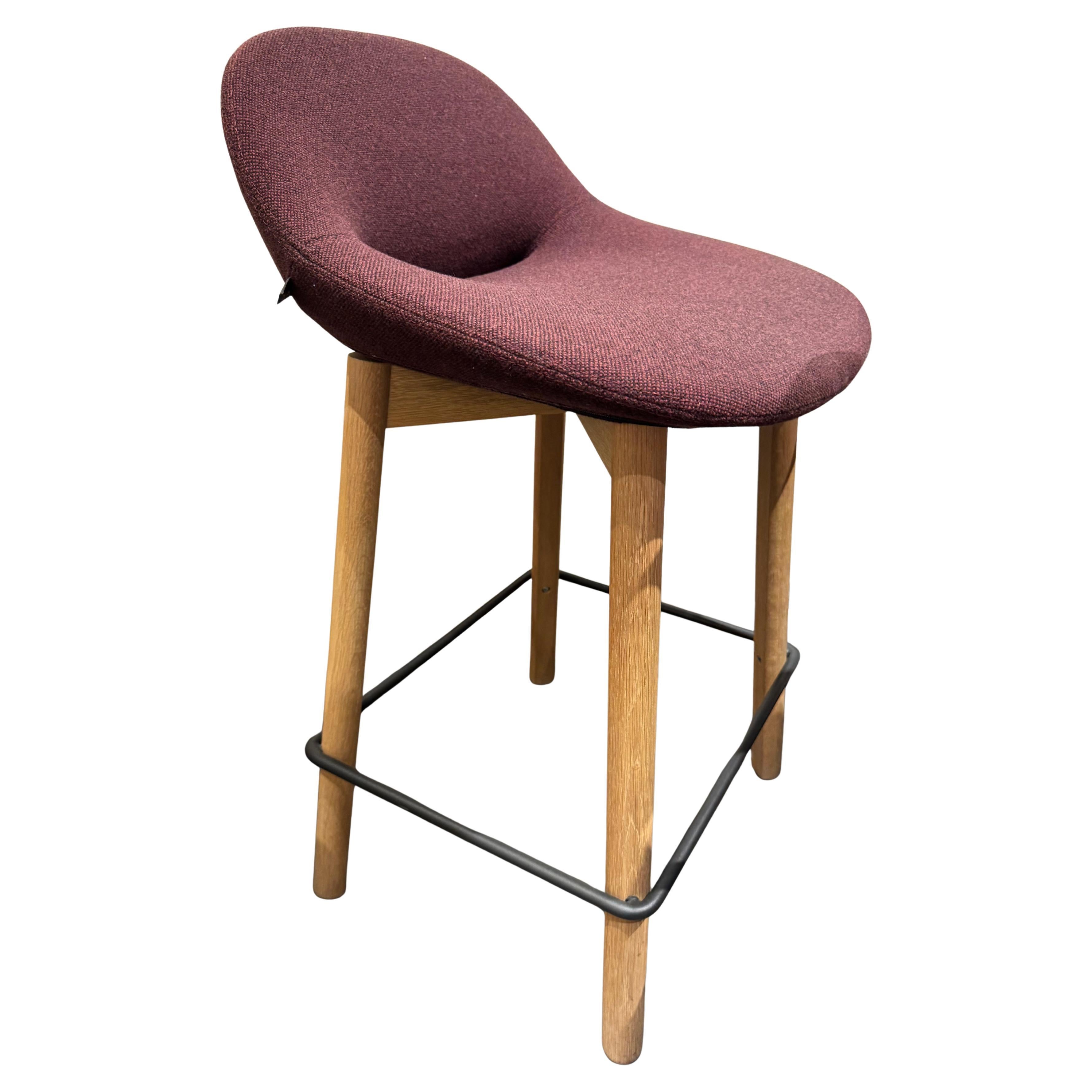 Sgabello Artifort Beso con gambe in Wood di Khodi Feiz